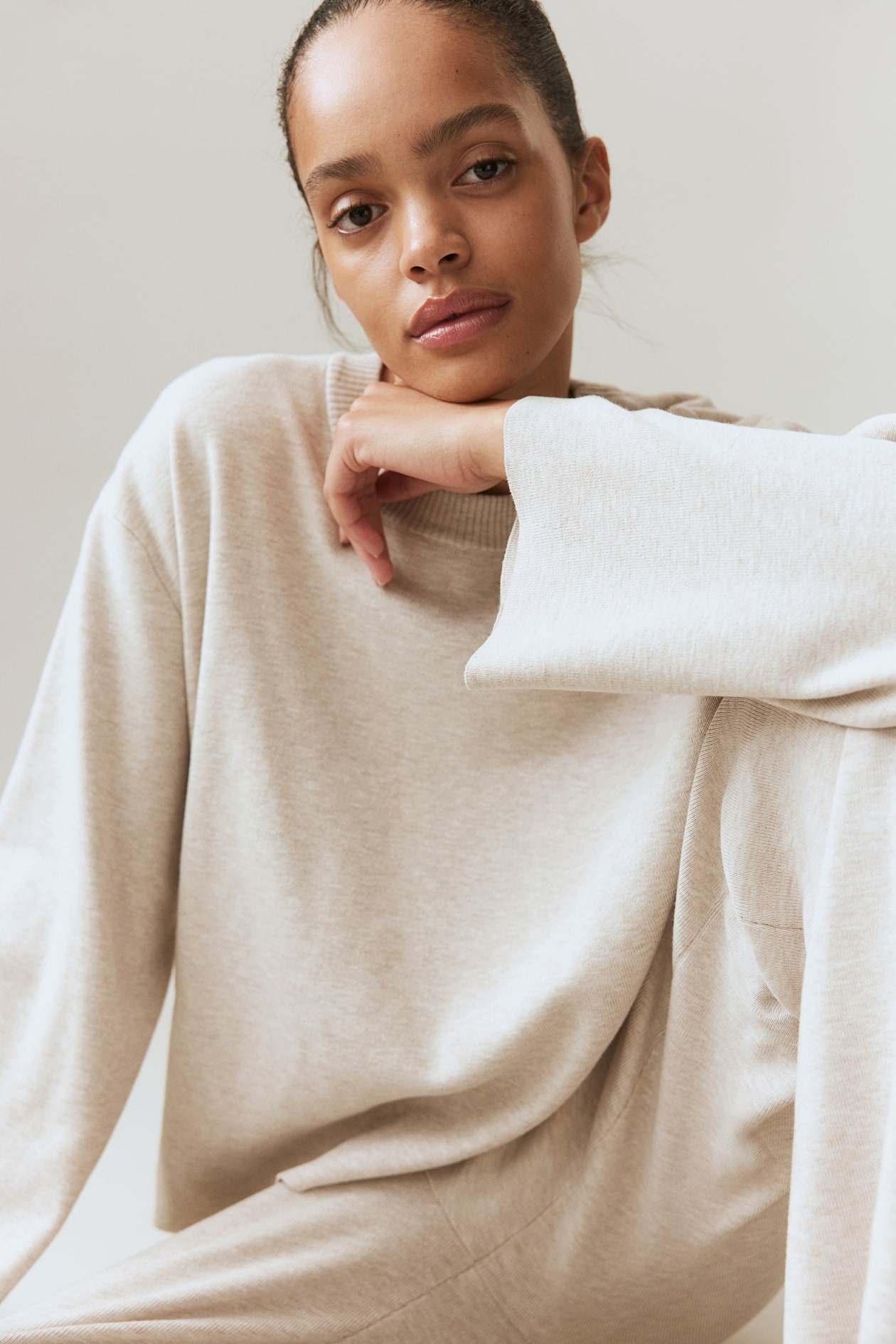 Beige Oversize Jumpers Ladies Oversized Jumper Dark Beige Ladies H&M