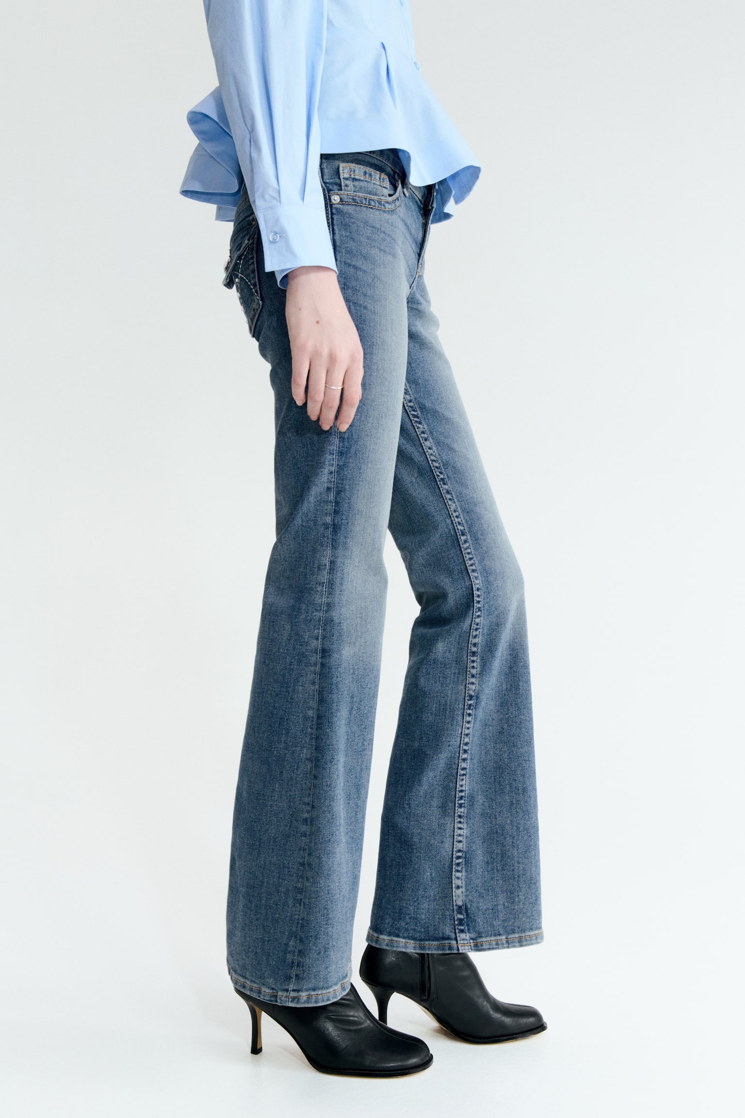 Flared Low Waist Jeans - Denim blue/Light denim blue/White - 3