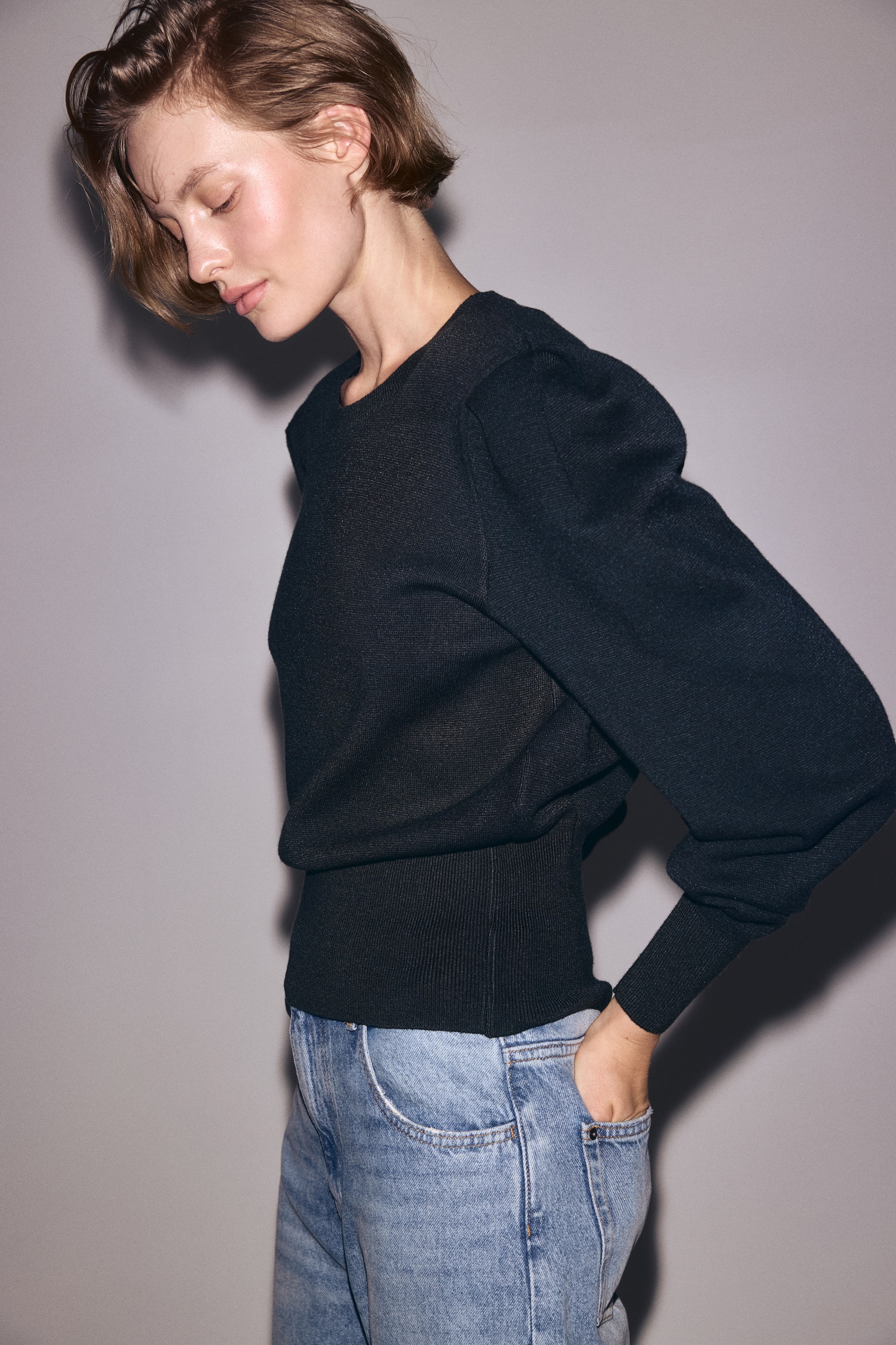 Vis større bilde: Topp med skulderputer - Mørk grønn - DAME | H&M NO 4