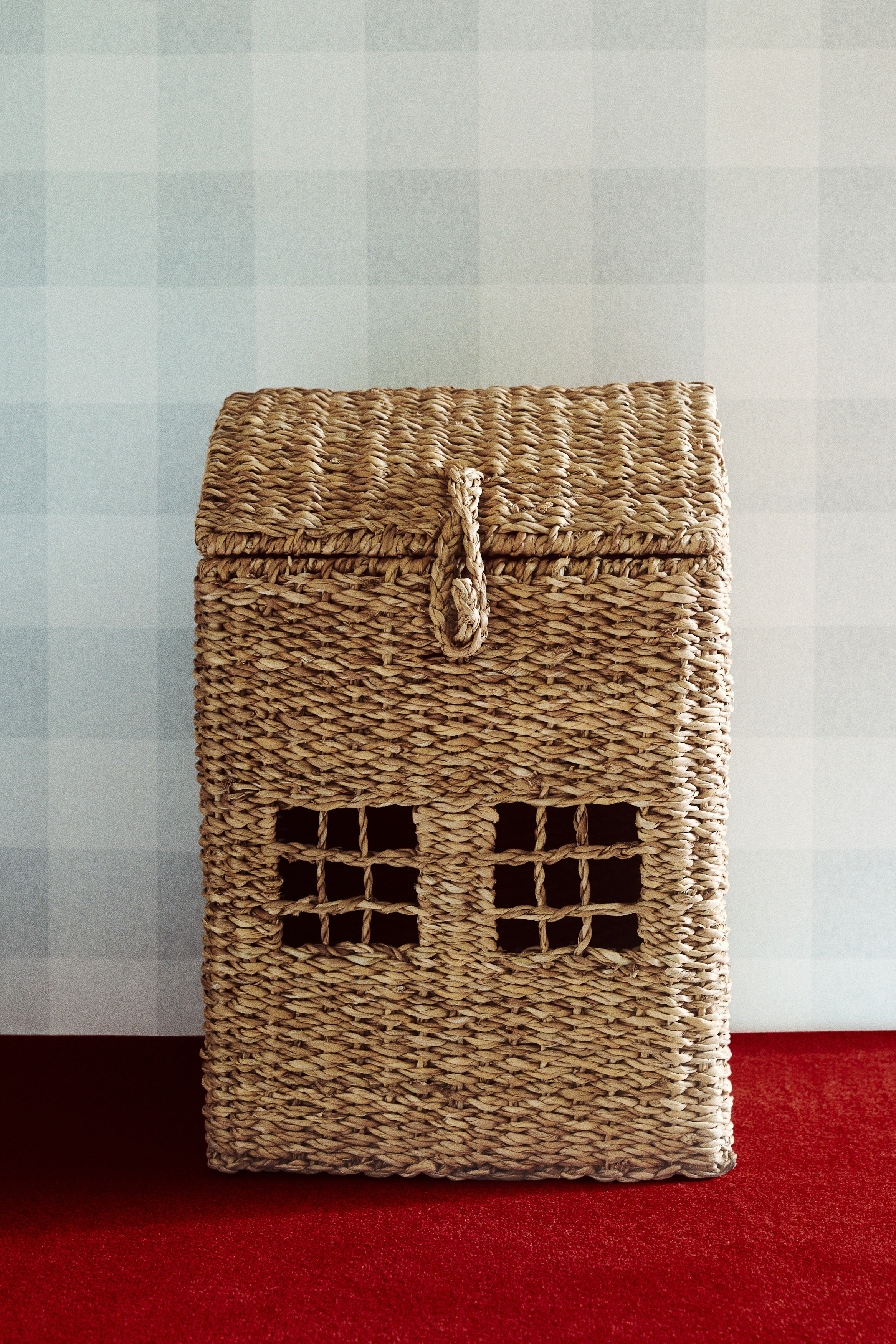 Large house-shaped storage basket - Beige