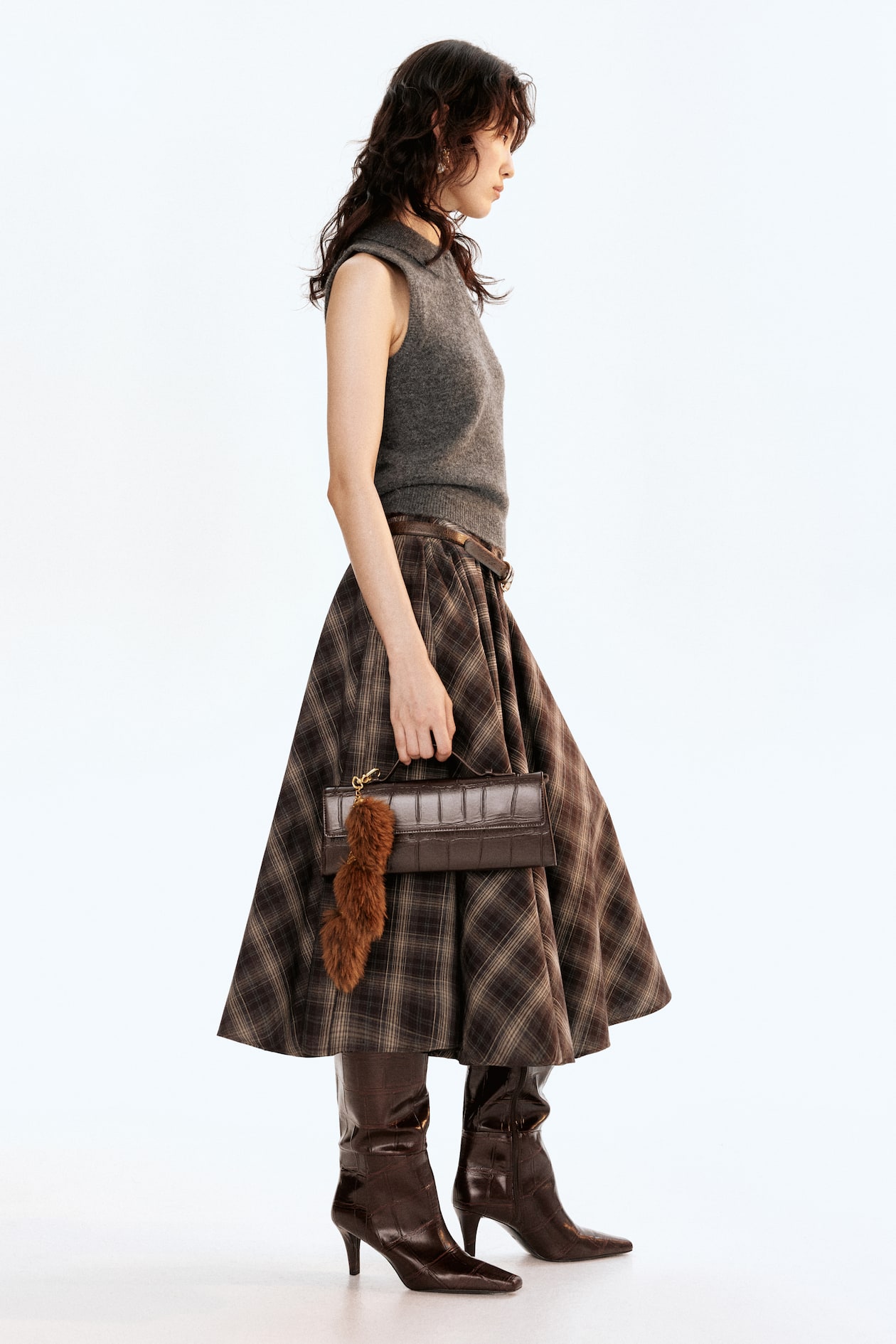 Sweater Vest with Collar - image 4