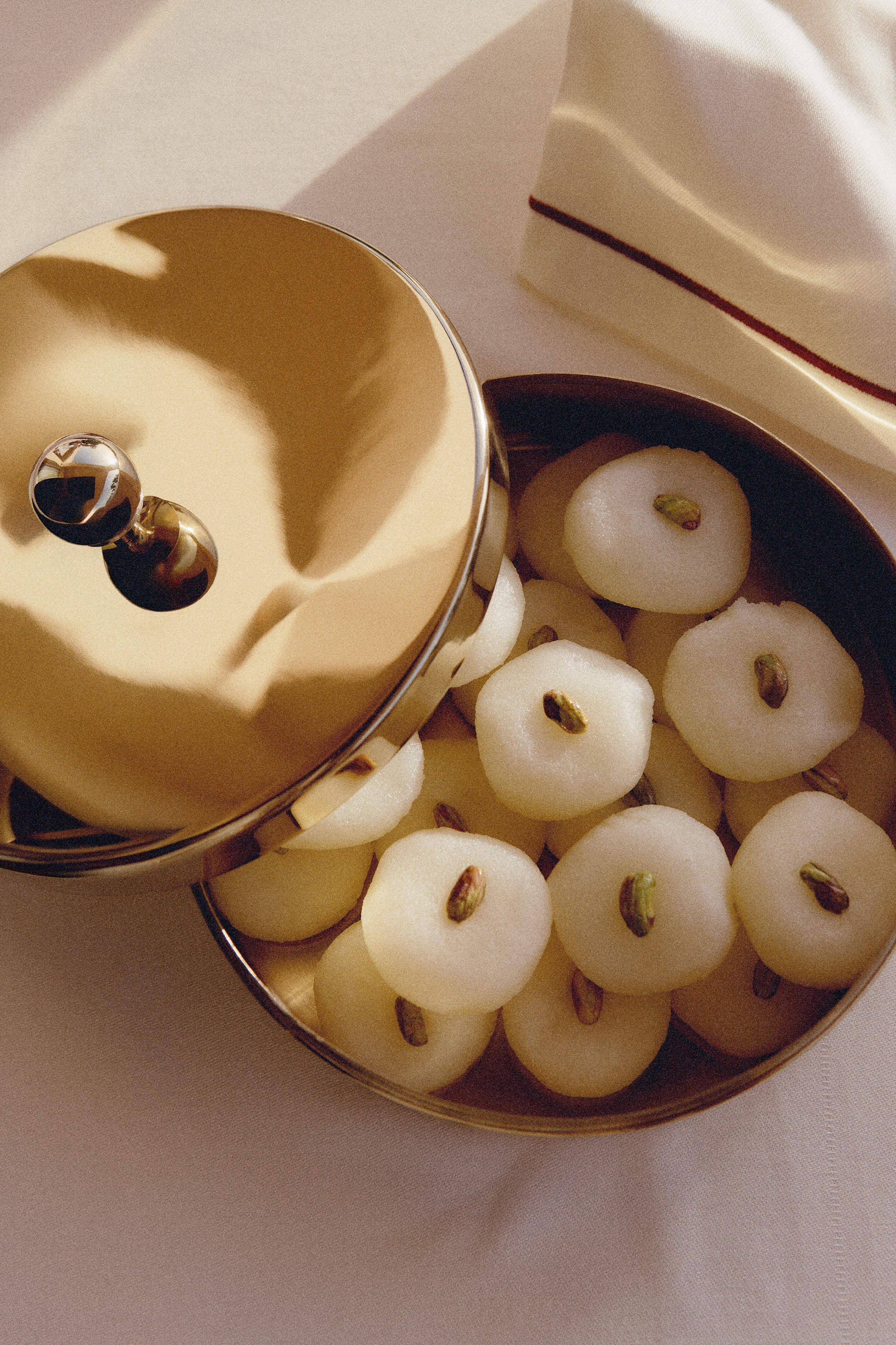 Metal box - Gold-coloured
