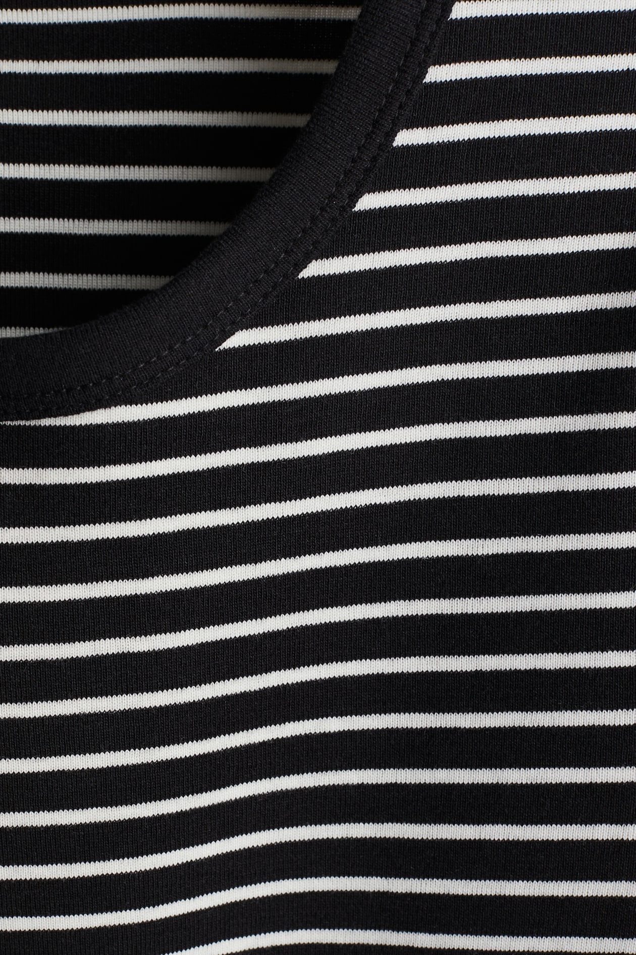 Fitted T-Shirt - image 4