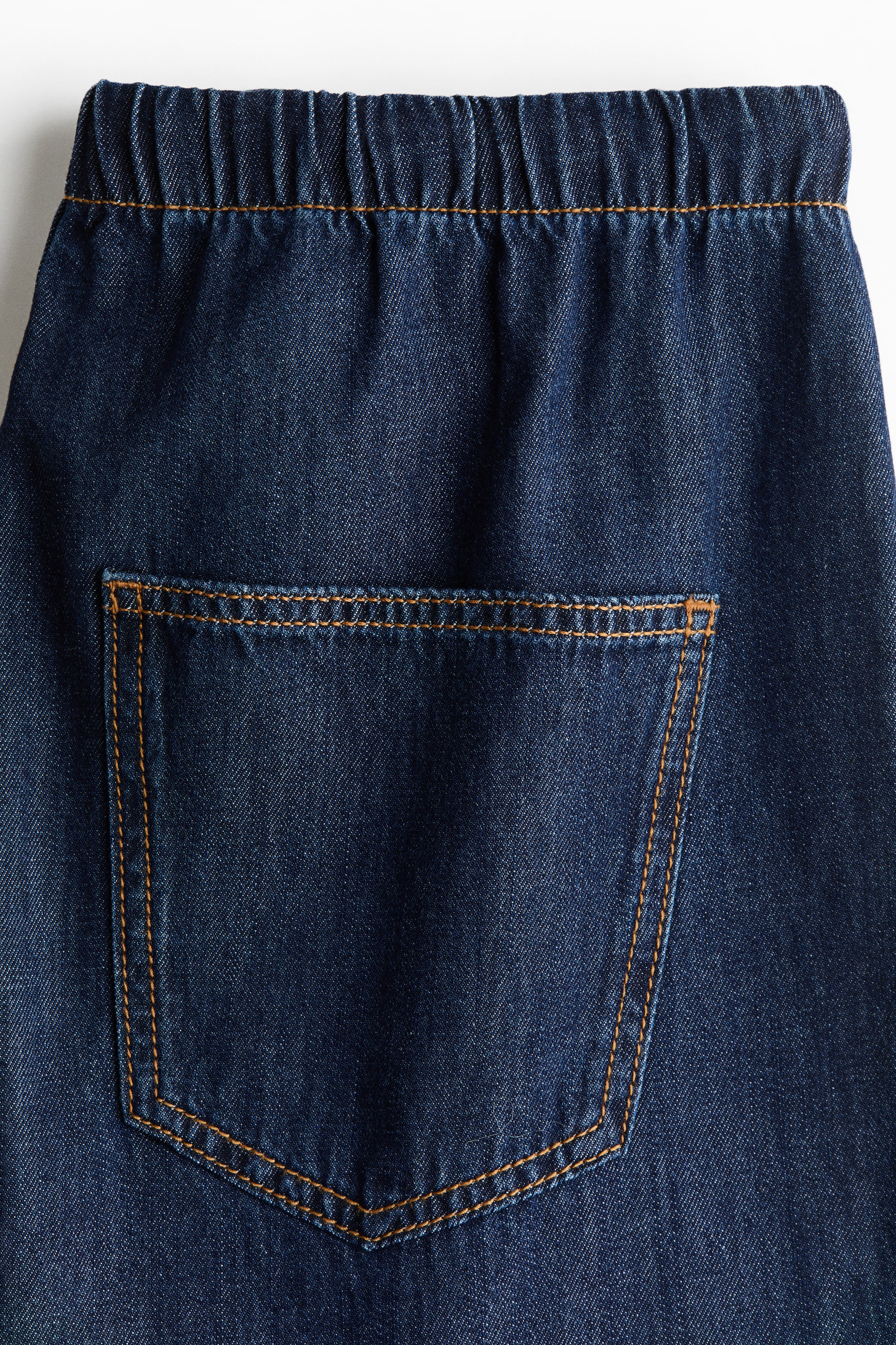 Barrel-Leg Pants