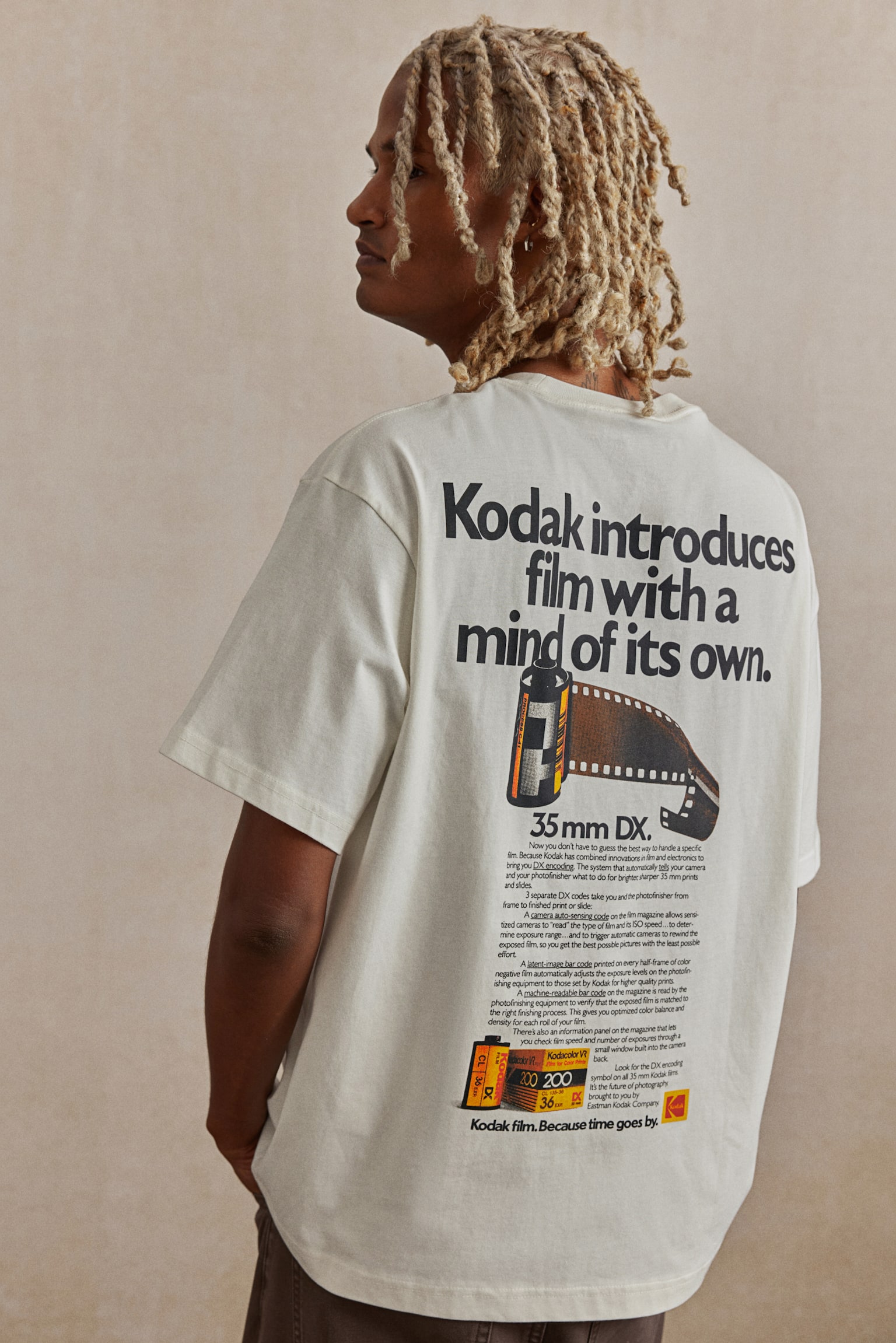 Loose Fit T-shirt - White/Kodak/White/Rocky/White/Jaws/White/2Pac/White/Discovery Channel/White/The Godfather/Black/Gorillaz/Beige/Camaro/White/Bob Marley/Light beige/Snoopy - 1