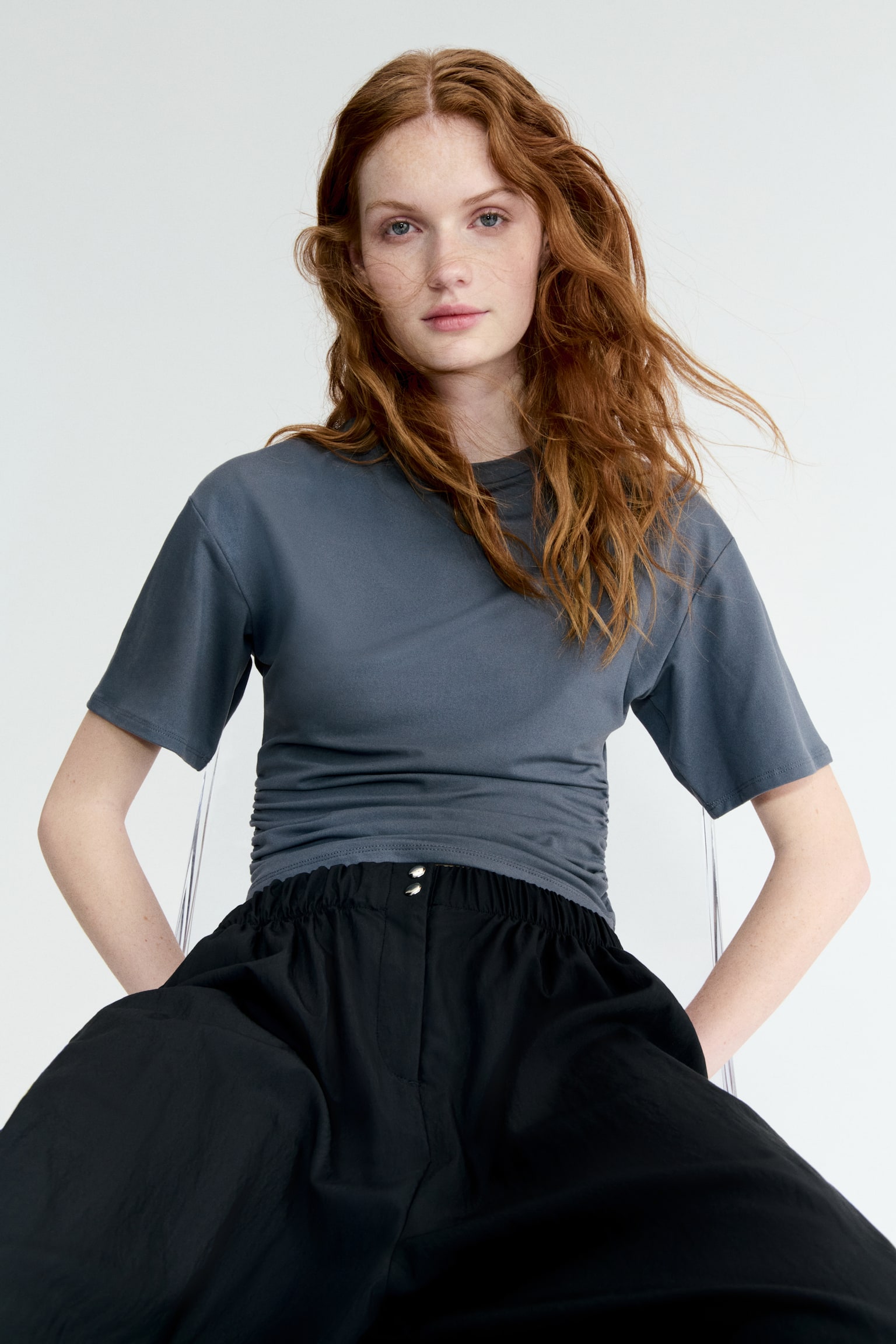 Женская футболка H&M Ruched, цвет: Серый — фото 3