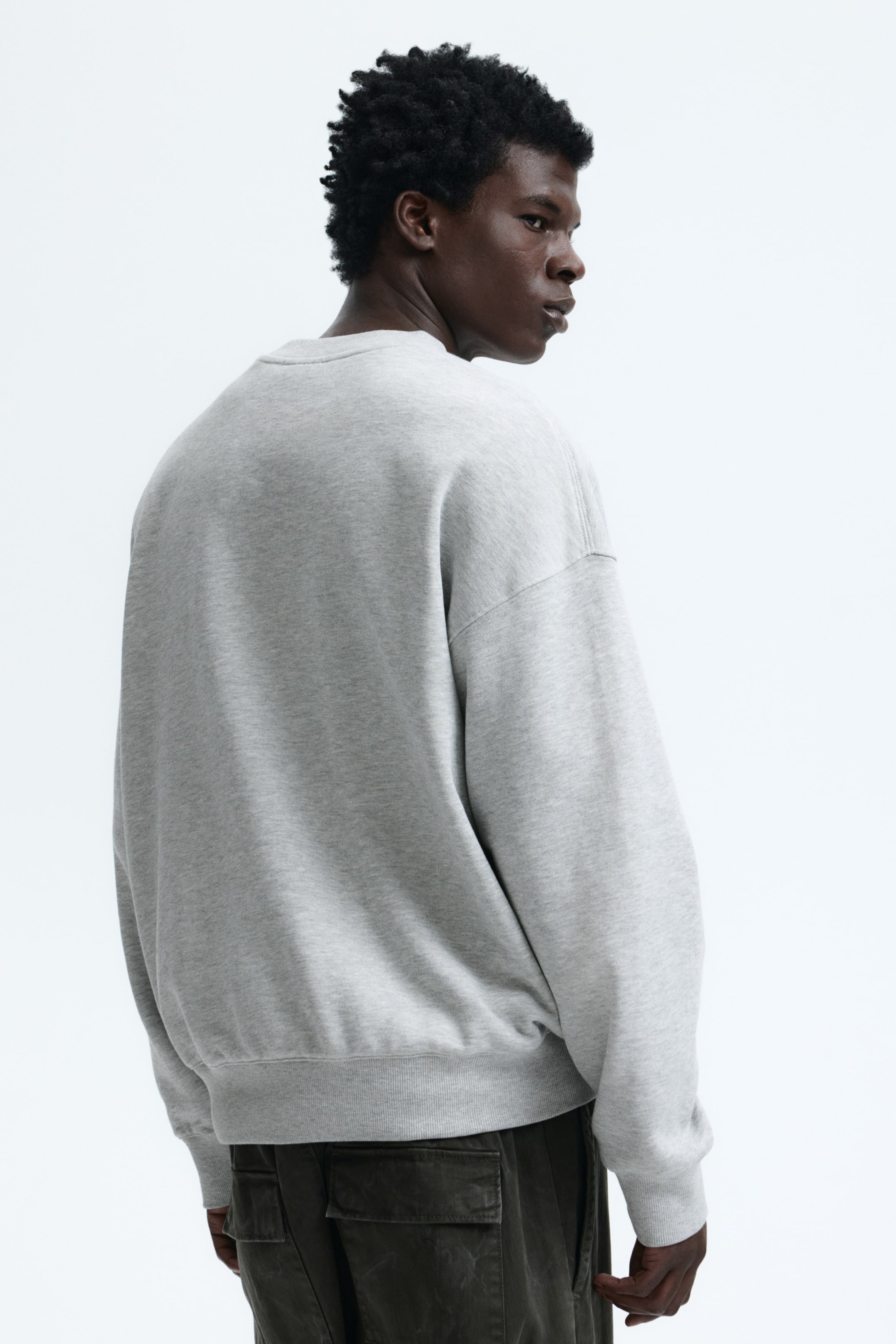 View larger image: Oversized Fit Printed sweatshirt - Grey marl/Snoopy - Men | H&M IN 4