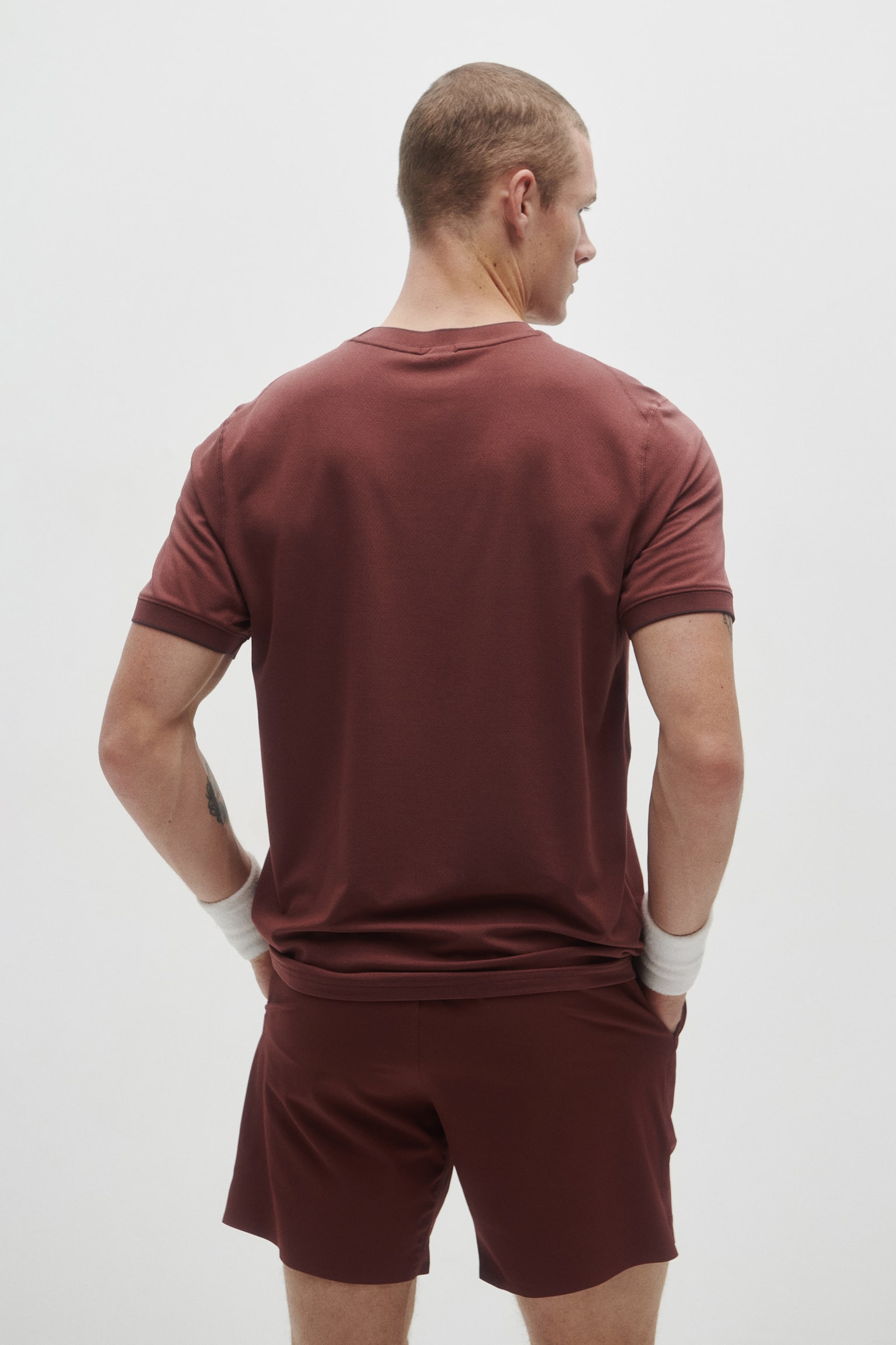 Мужская футболка H&M Move Regular-Fit Tennis with DryMove™, цвет: Кирпичный красный — фото 4