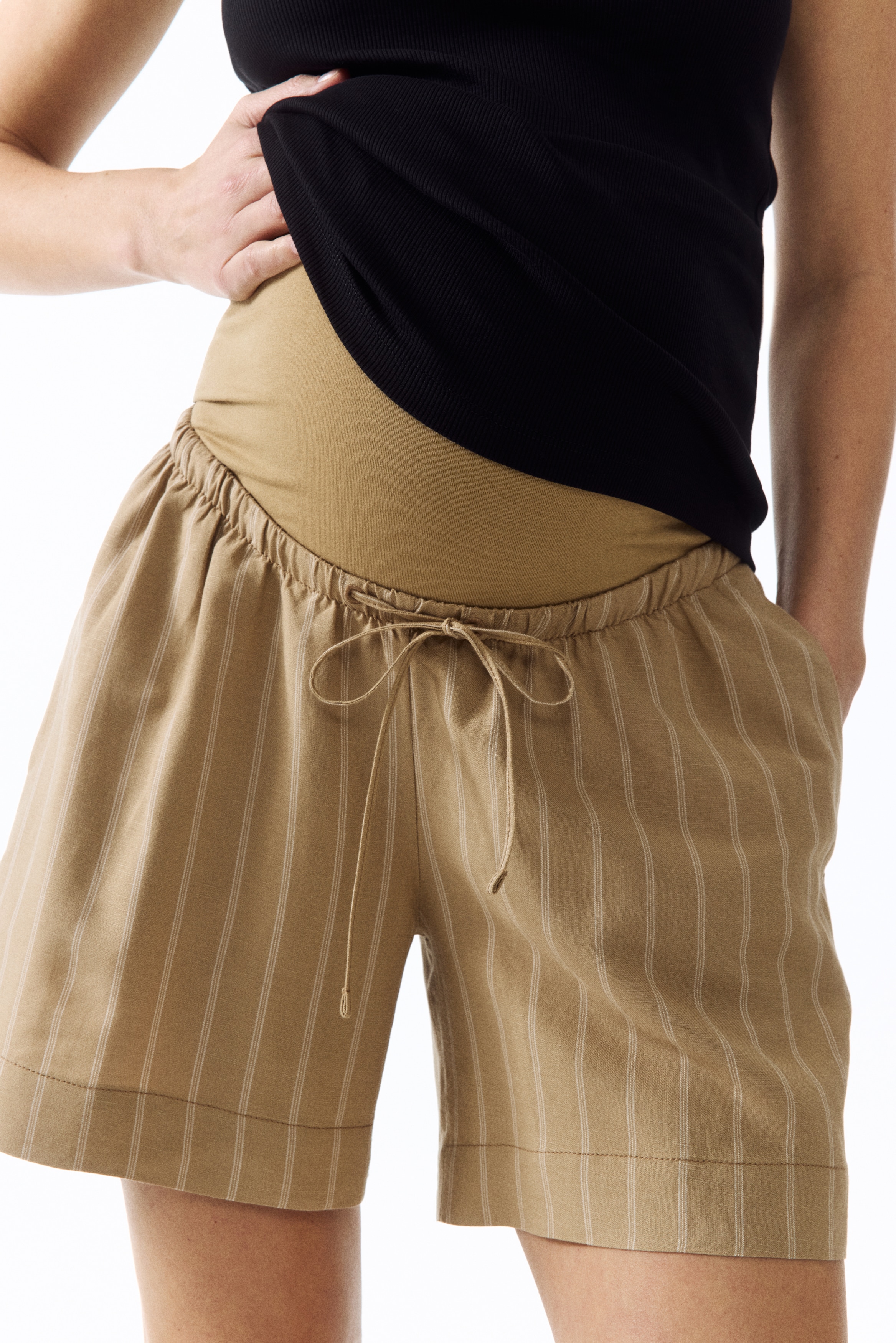 Women's Dark khaki green MAMA Linen-Blend Shorts | H&M US