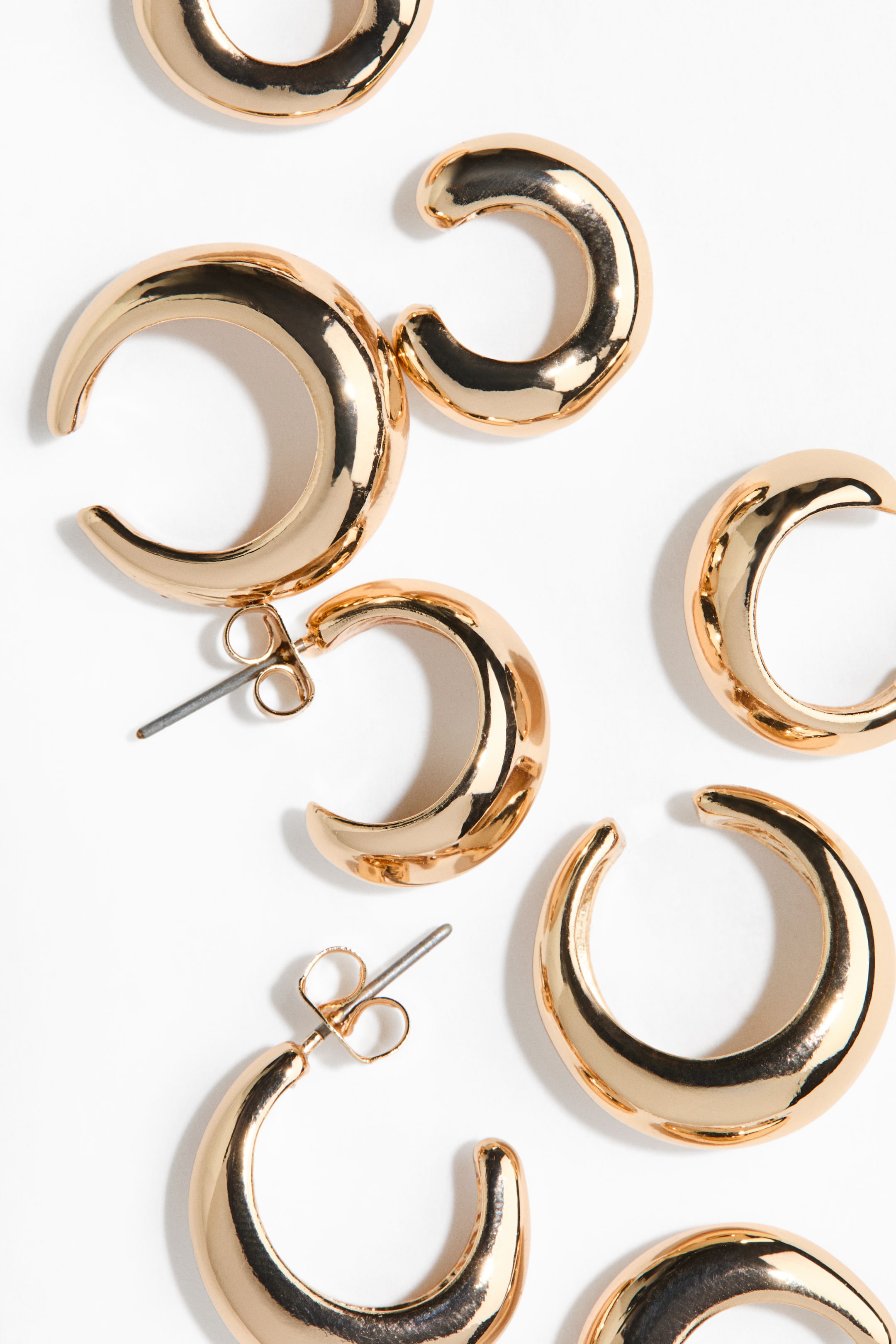 4 pairs earrings and ear cuffs