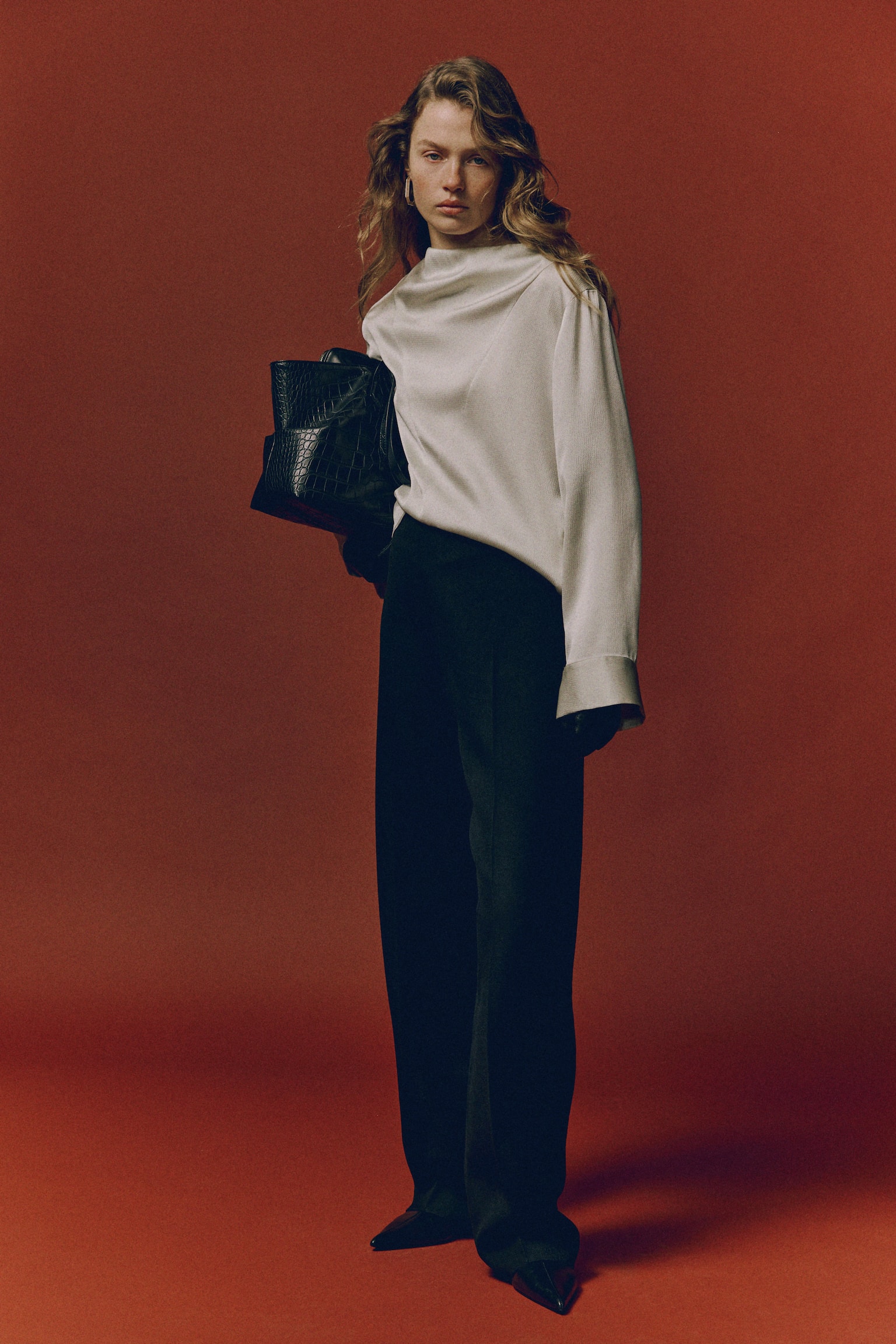 Cowl-neck blouse - Biela - 4