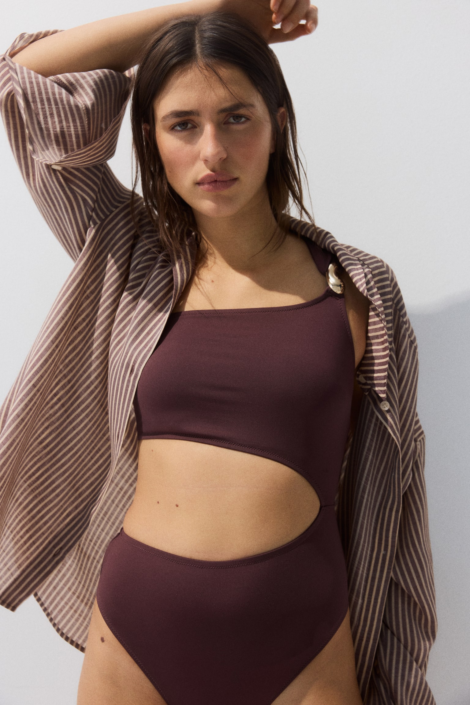 Padded-cup one-shoulder swimsuit - Dark brown - 5