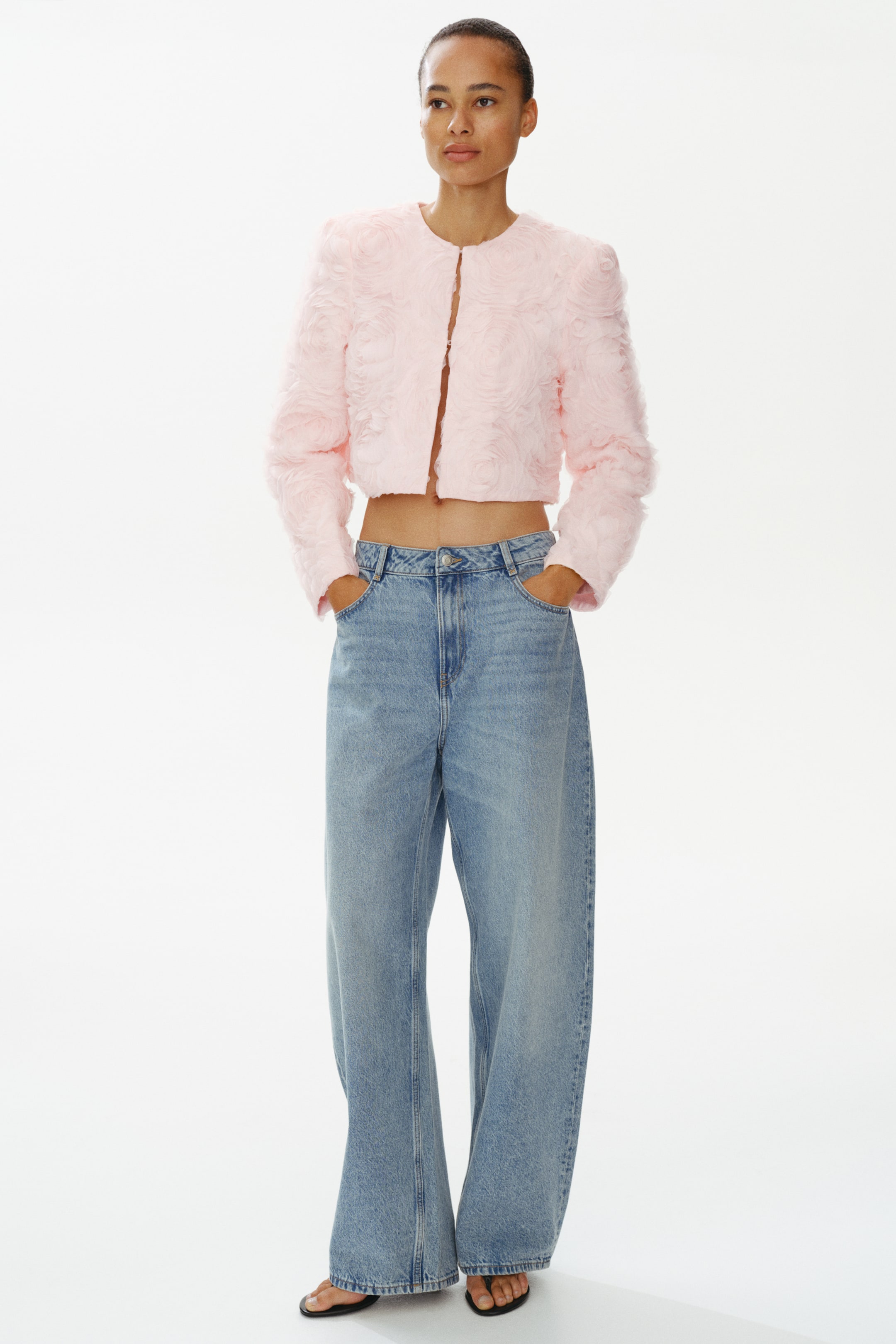 Женские куртки H&M Cropped Appliquéd Jacket — фото 4