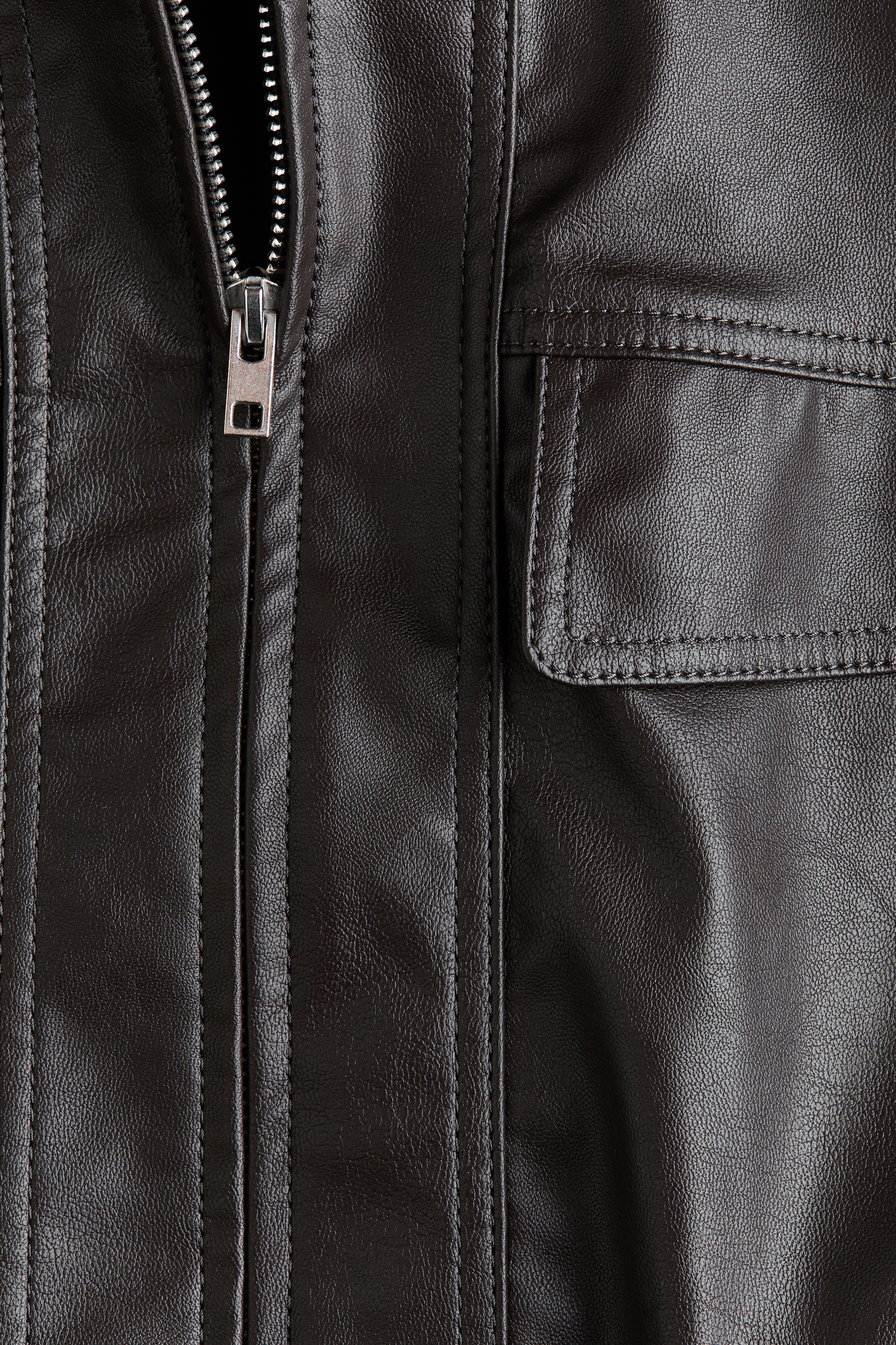 Veste ample en tissu enduit