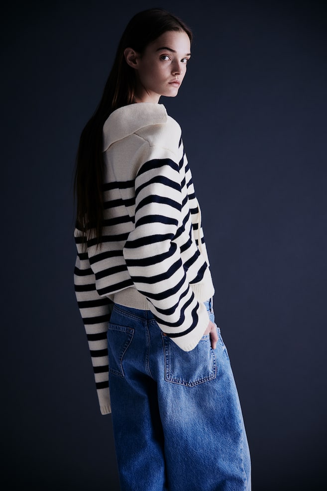 Lace-up collared jumper - Cream/Blue striped/Black/White striped - 3