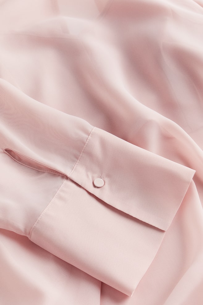 Tynd bluse med høj krave - Lys rosa - 2