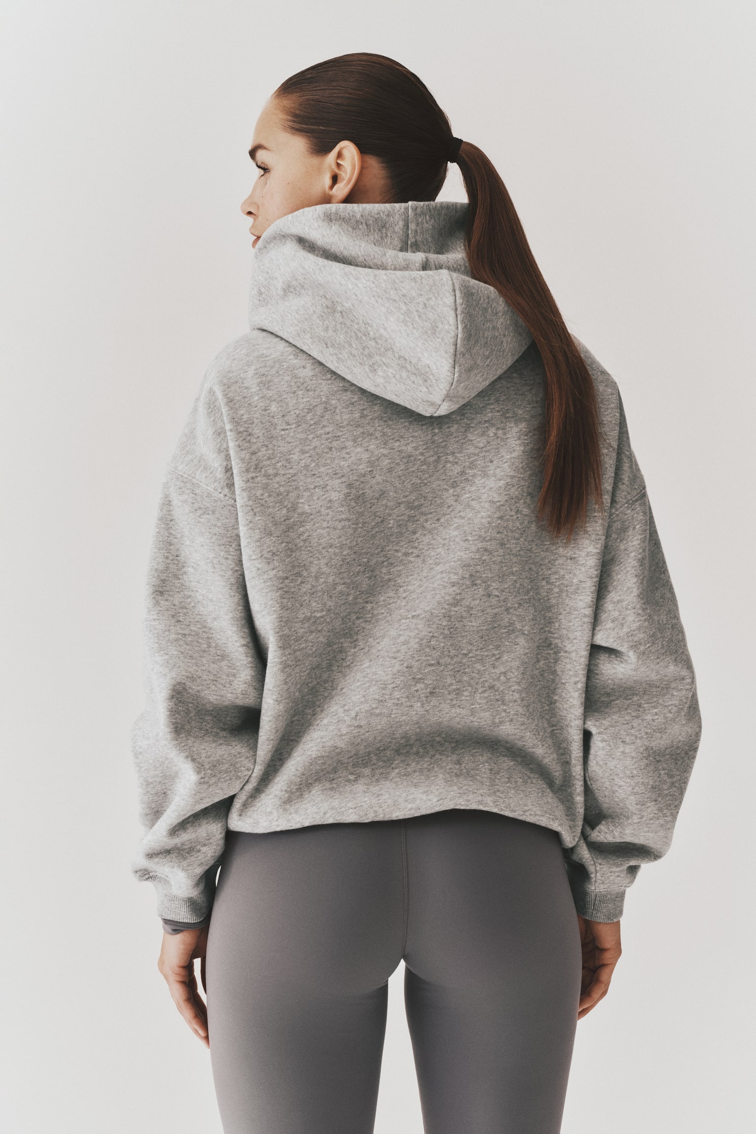 Женское худи H&M Move Oversized Sports, цвет: Светлый серый меланжевый — фото 6