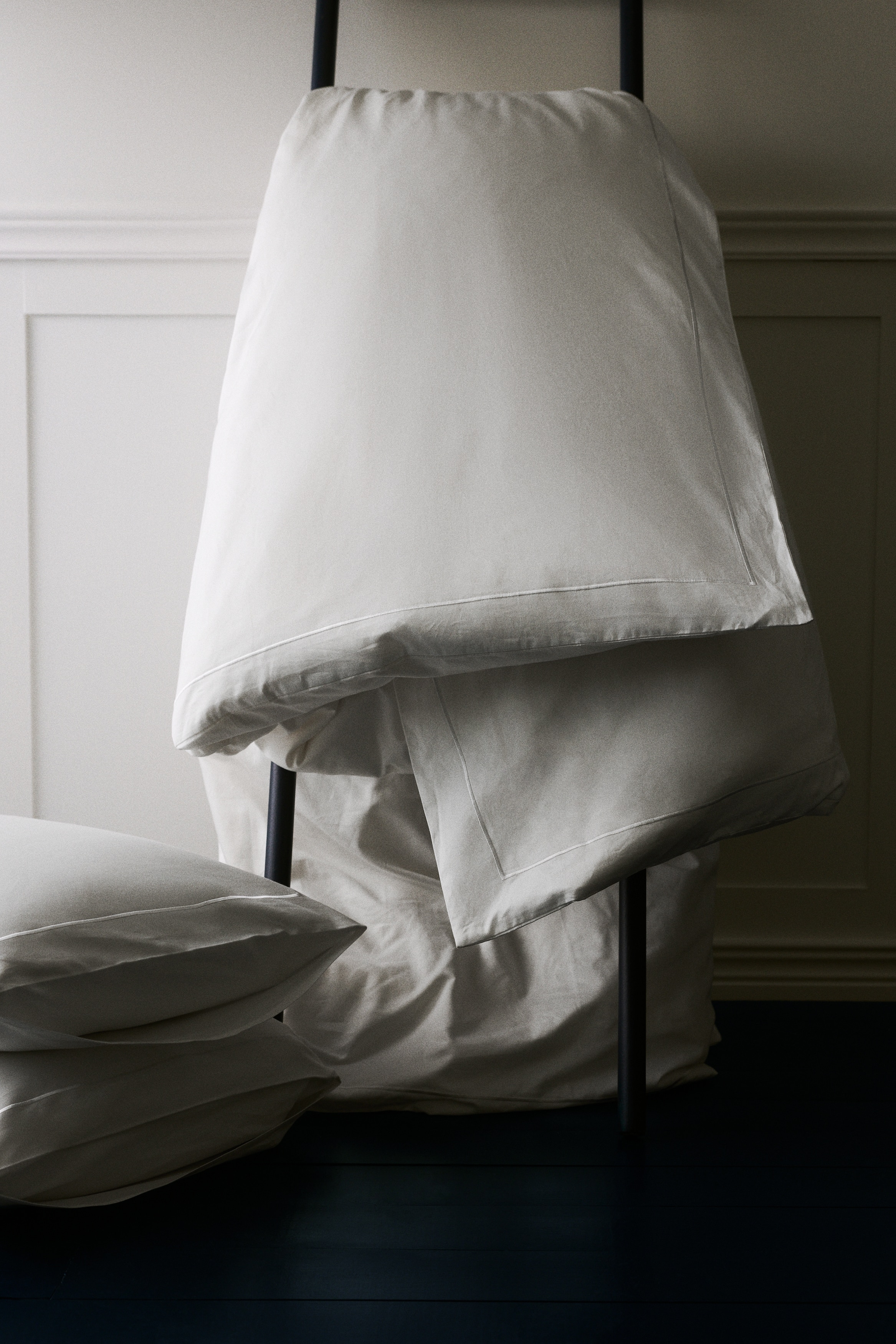 Cotton Sateen King/Queen Duvet Cover Set - White/Light taupe/Powder pink