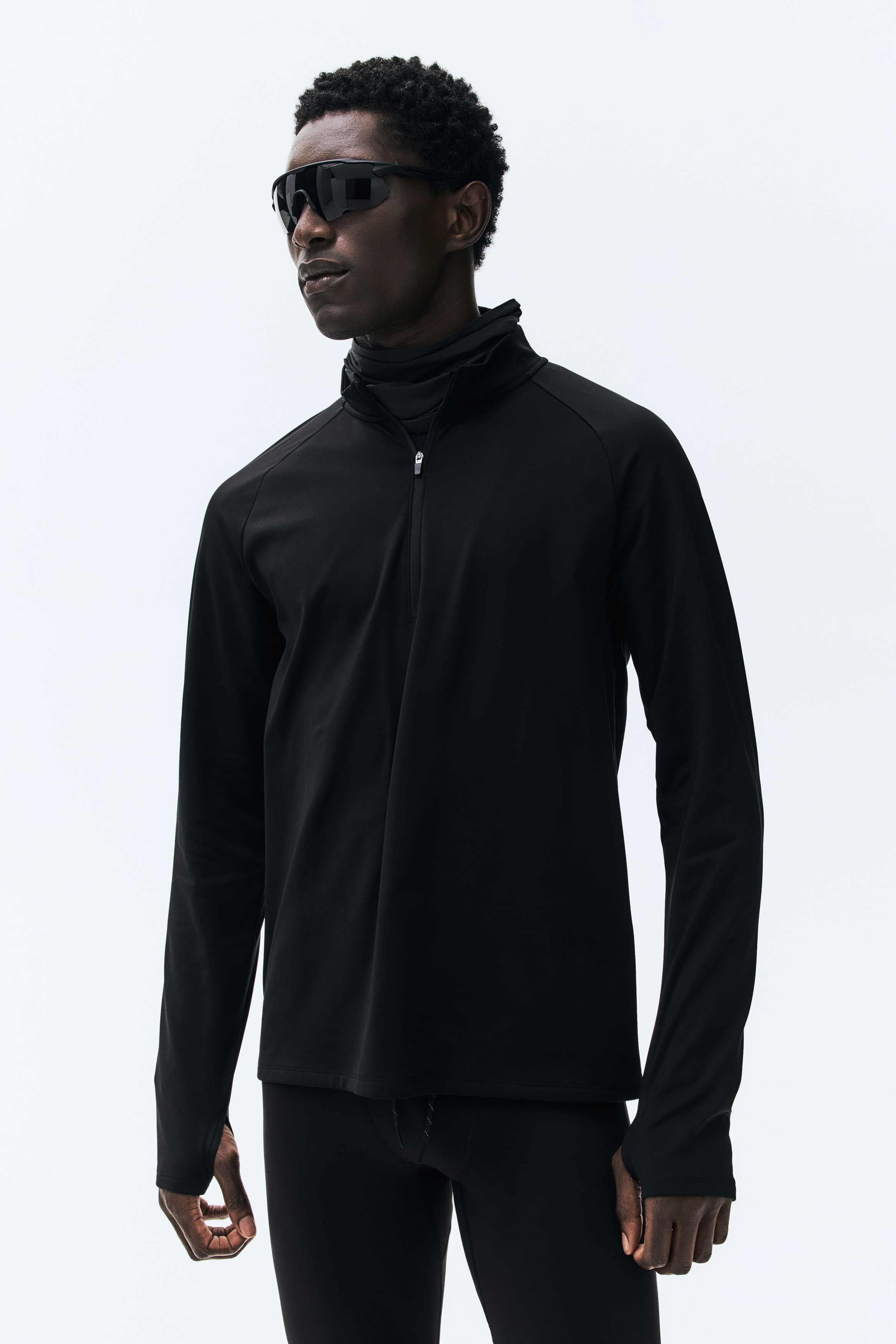 Zip-top midlayer sports top with ThermoMove™ - Black - Men | H&M GB