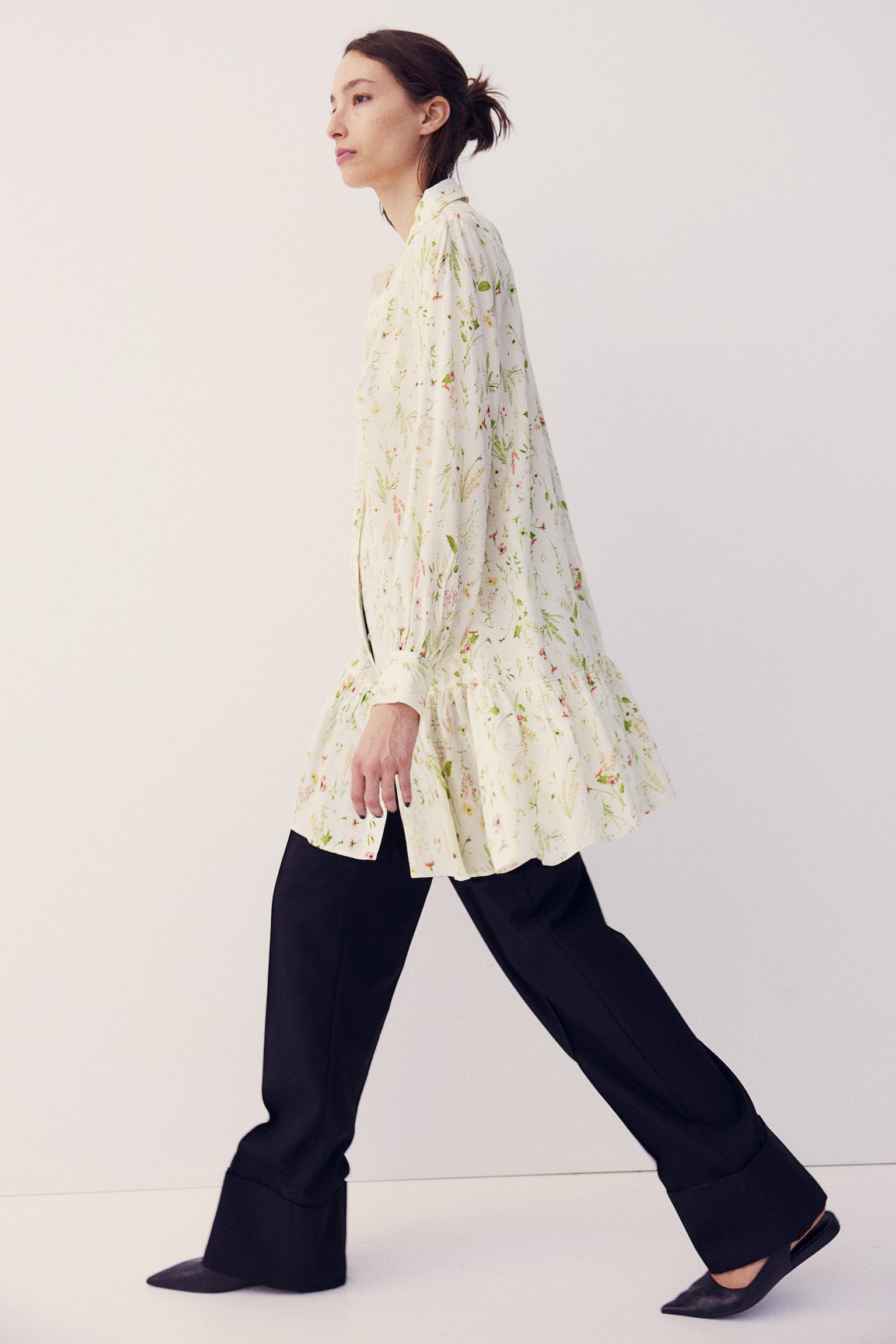 Oversized shirt dress - White/Floral/Black/Paisley-patterned - 3