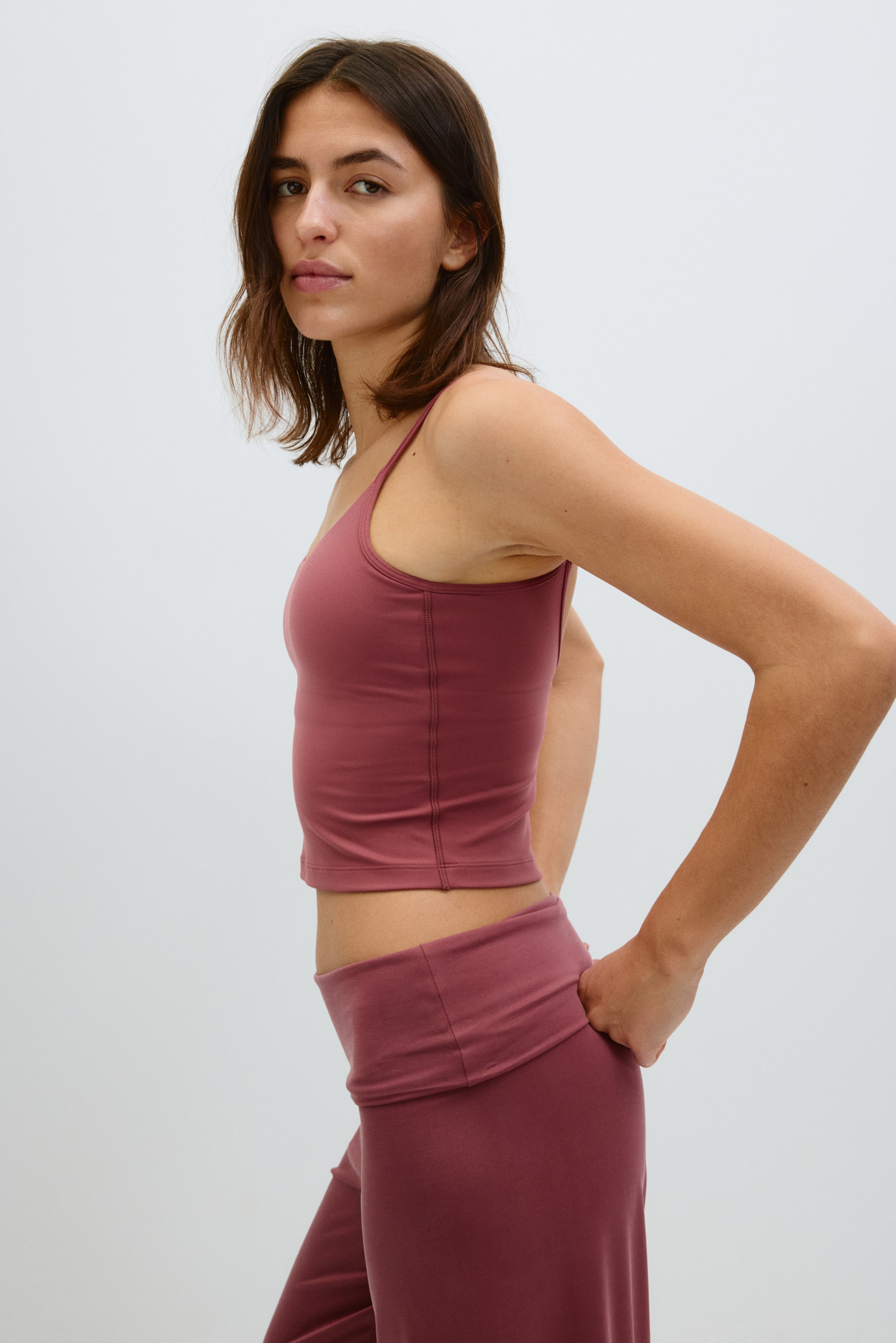 Pantalon de sport avec ceinture repliée