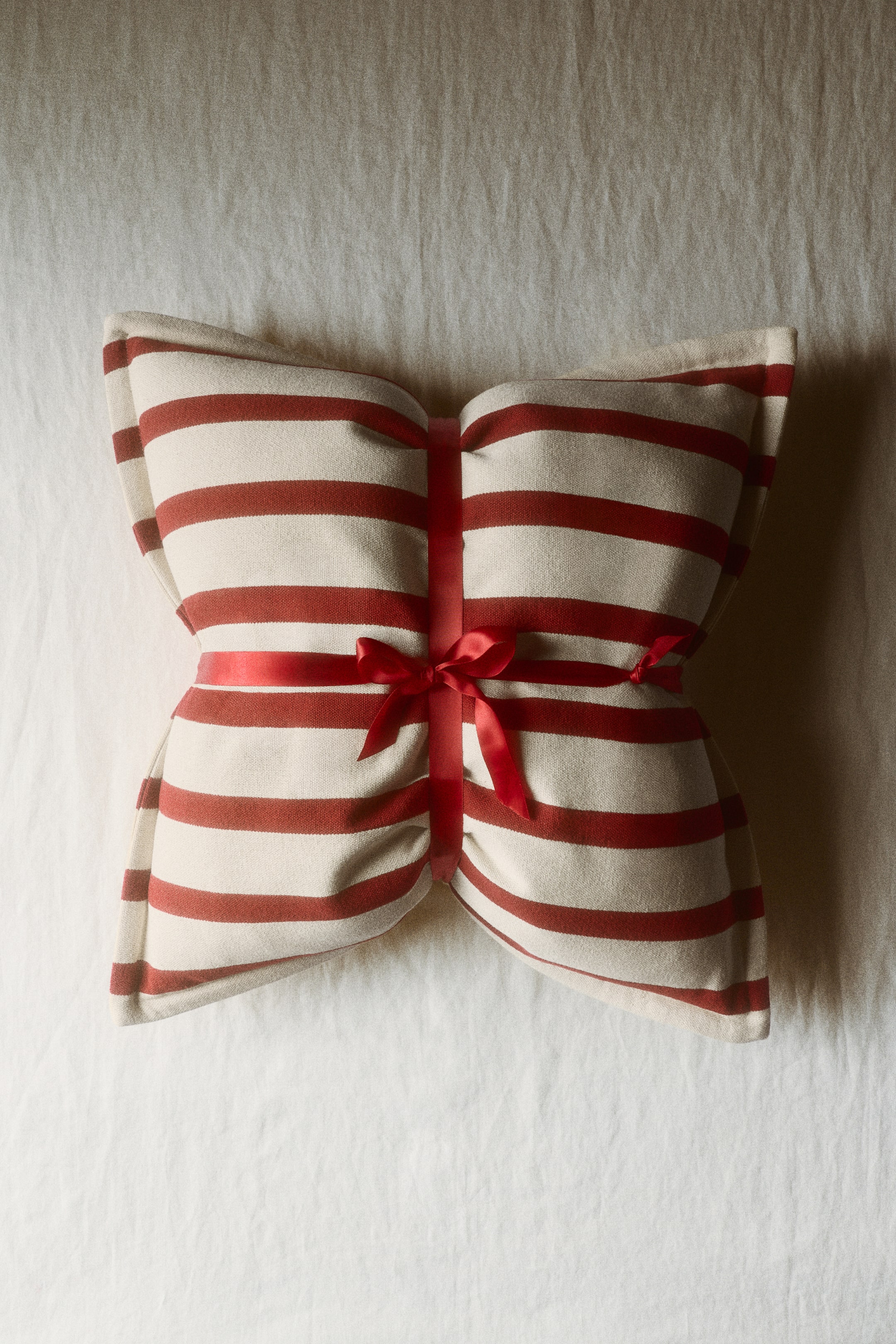 View larger image: Patterned canvas cushion cover - Red/Striped - Home All | H&M GB 1