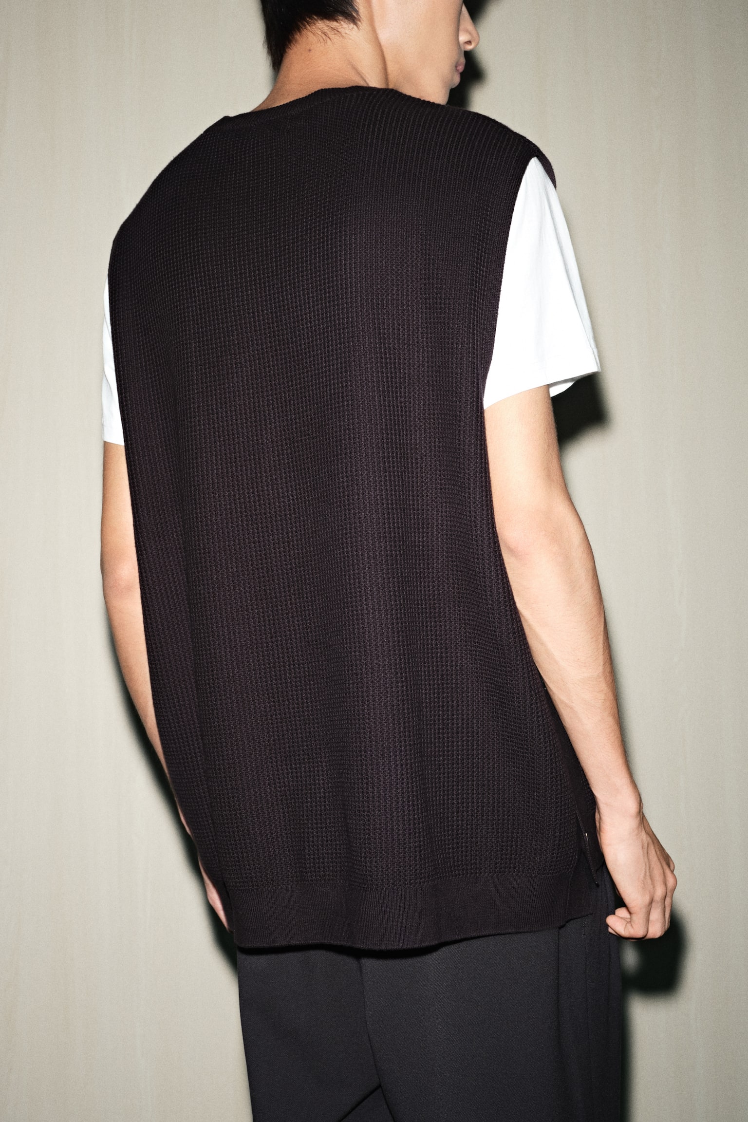 와플 텍스처 스웨터 베스트 루즈핏 - 블랙/핑크 - 3