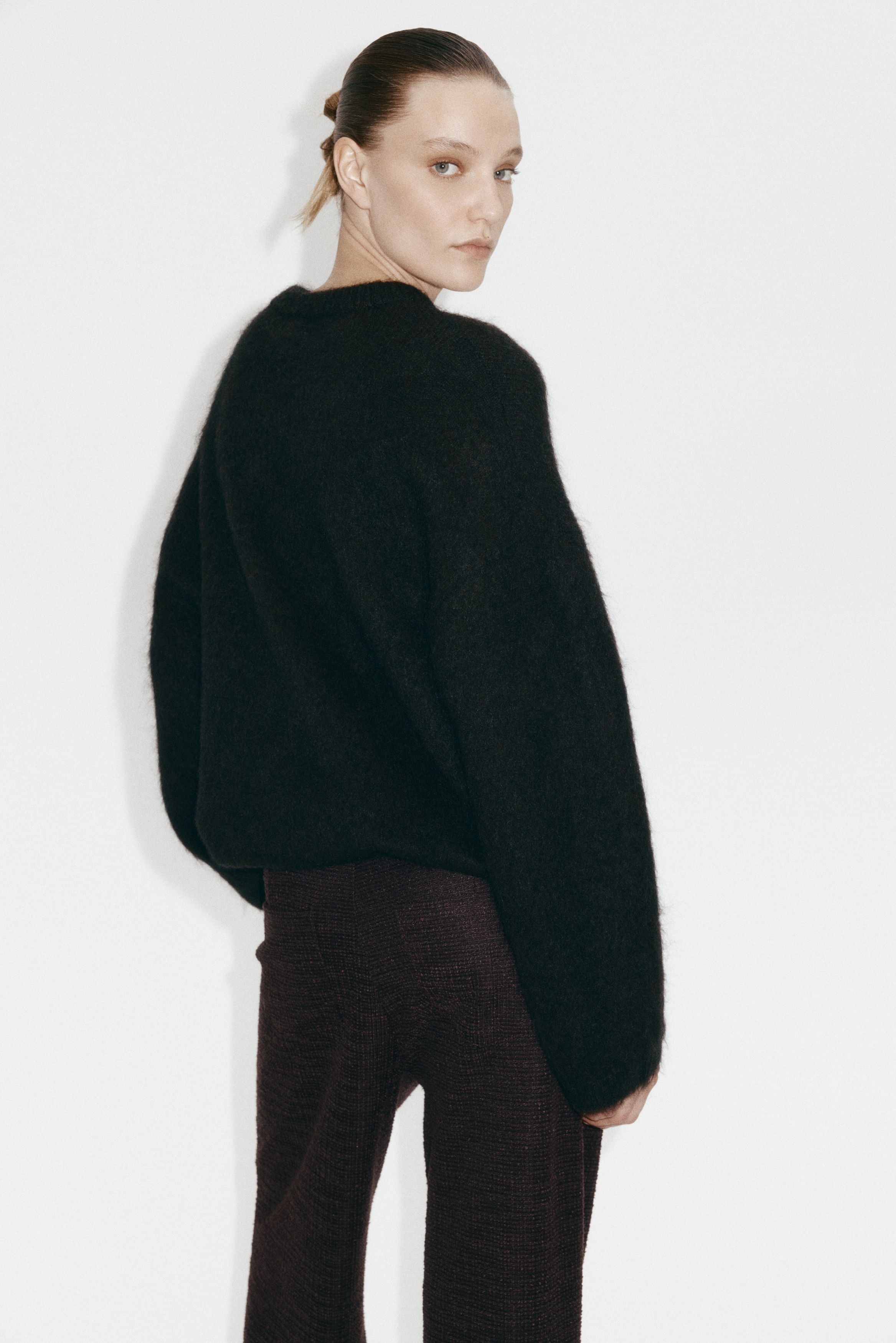 Wide bouclé trousers