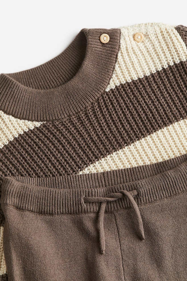 2-piece knitted set - Brown/Striped - 2