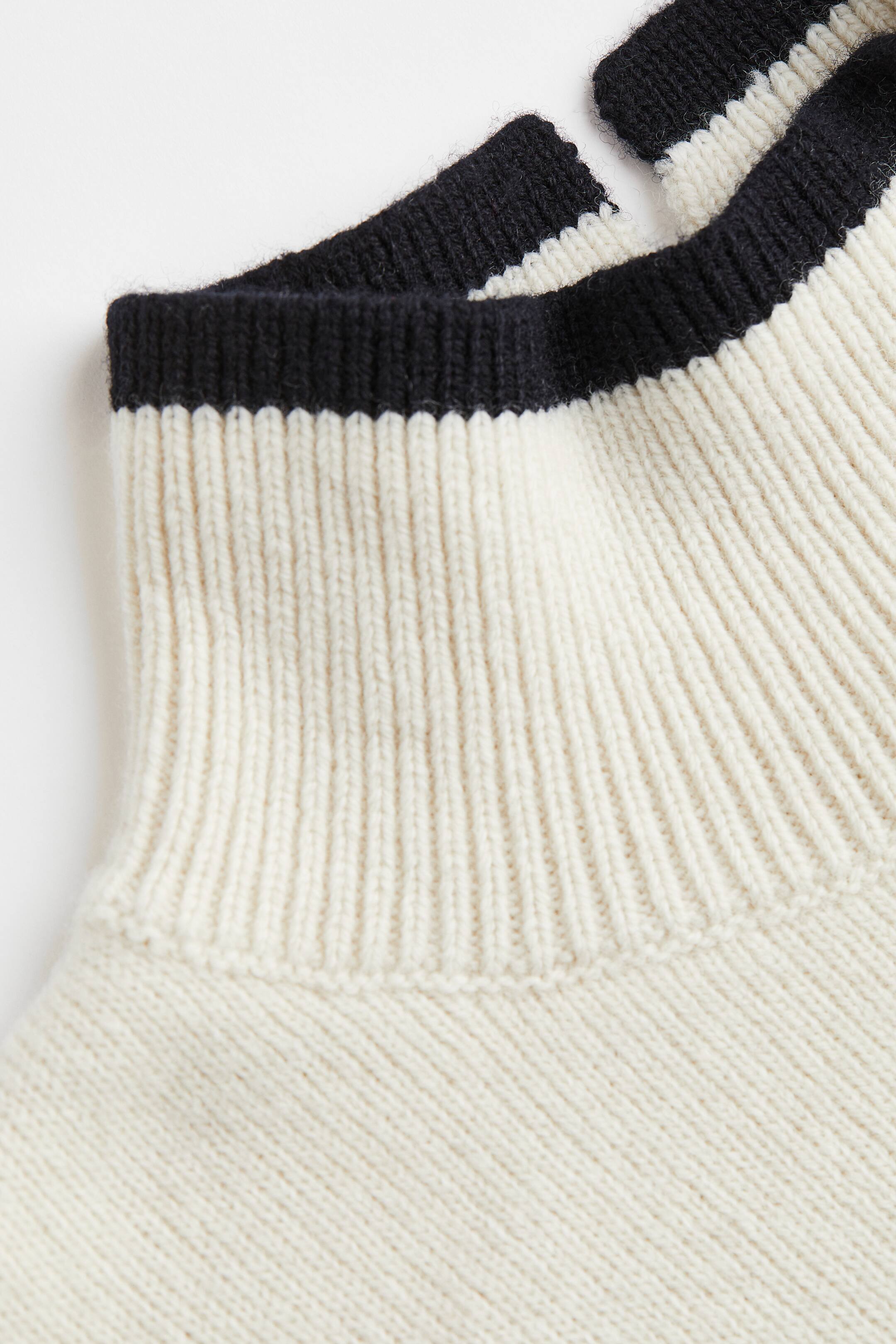 이미지 확대 보기: 울 블렌드 터틀넥 스웨터 - 크림색/스트라이프 - 여성 | H&M KR 2