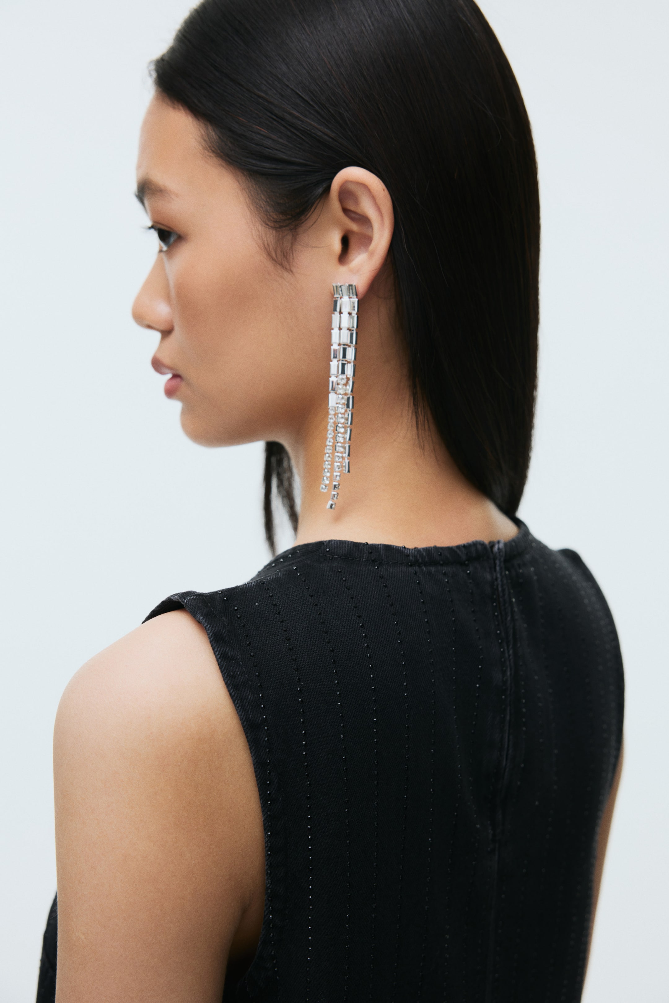 拡大画像を表示: エンベリッシュドデニムワンピース - ブラック - レディース | H&M JP 4