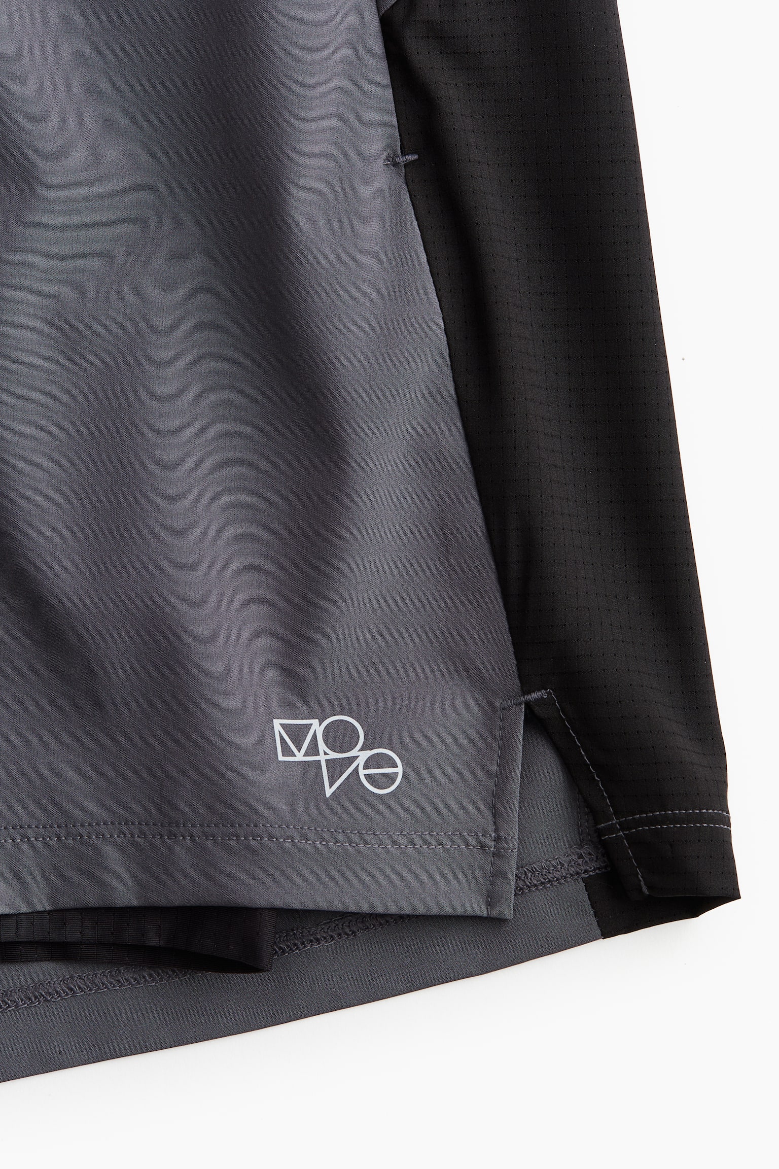 Double-layered running shorts in DryMove™ - Grey - 8