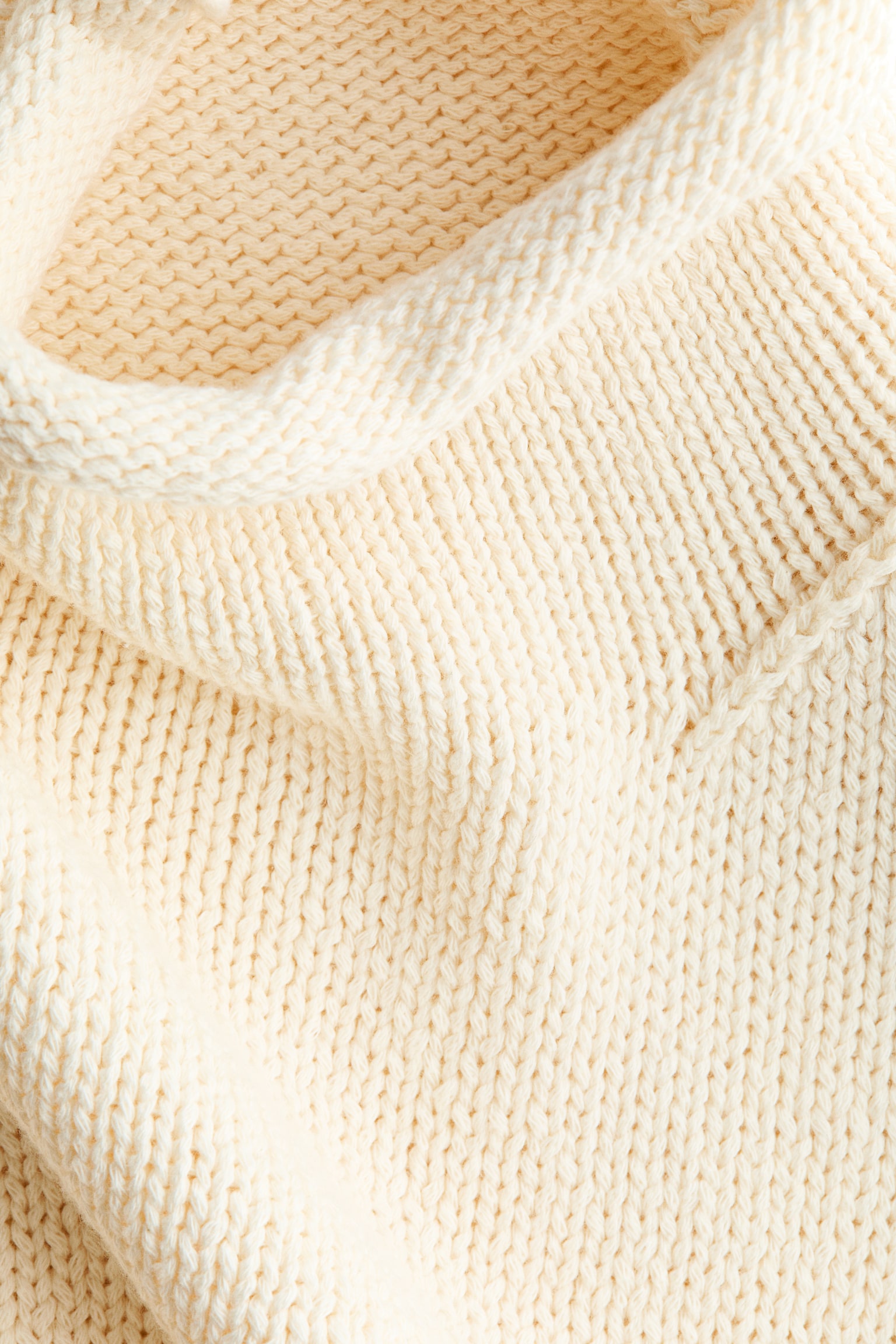 Женский жилет H&M Rolled-Edge Mock Turtleneck Sweater Vest, цвет: Кремовый — фото 5