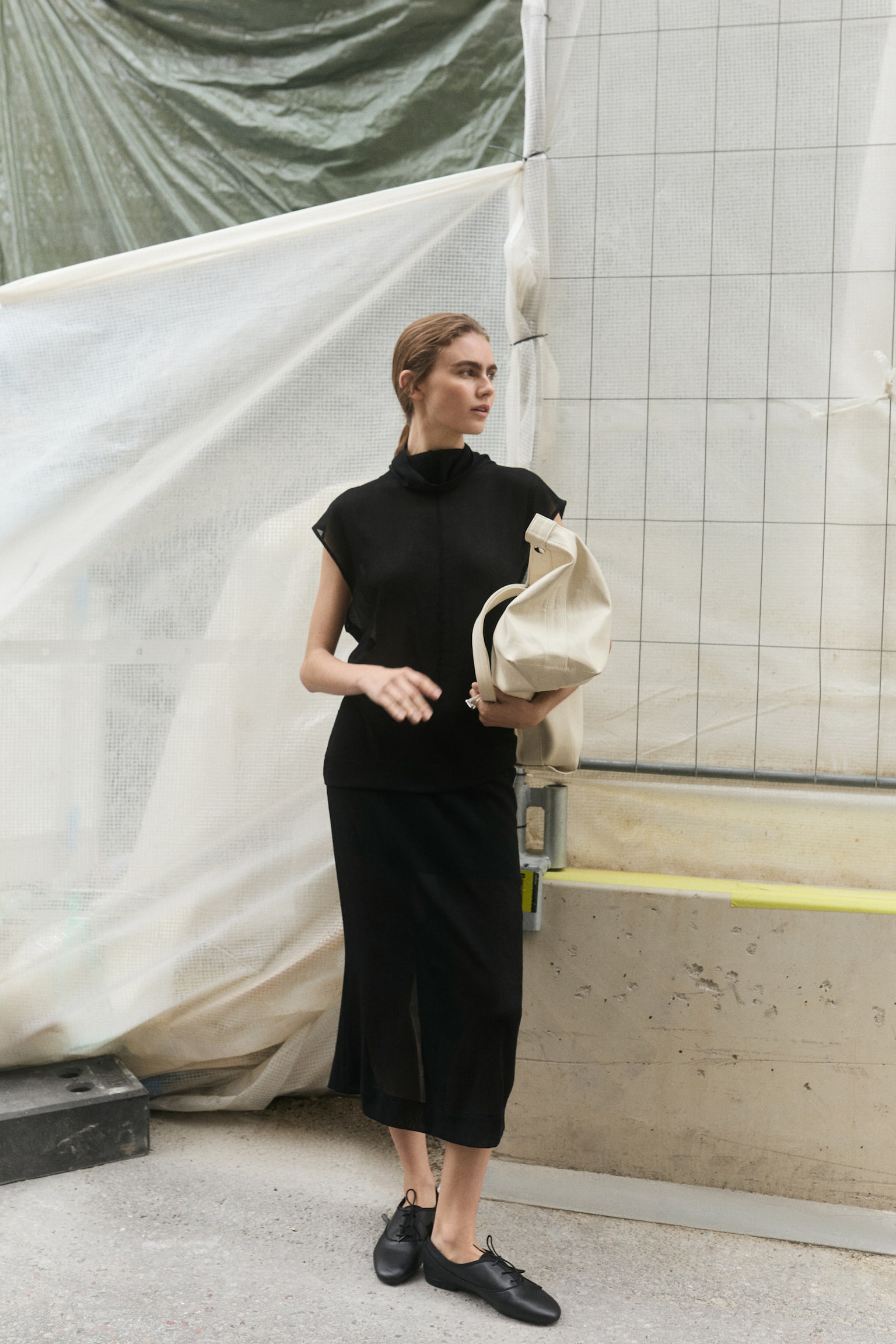 Женская юбка H&M Crinkled Midi, цвет: Чёрный — фото 4