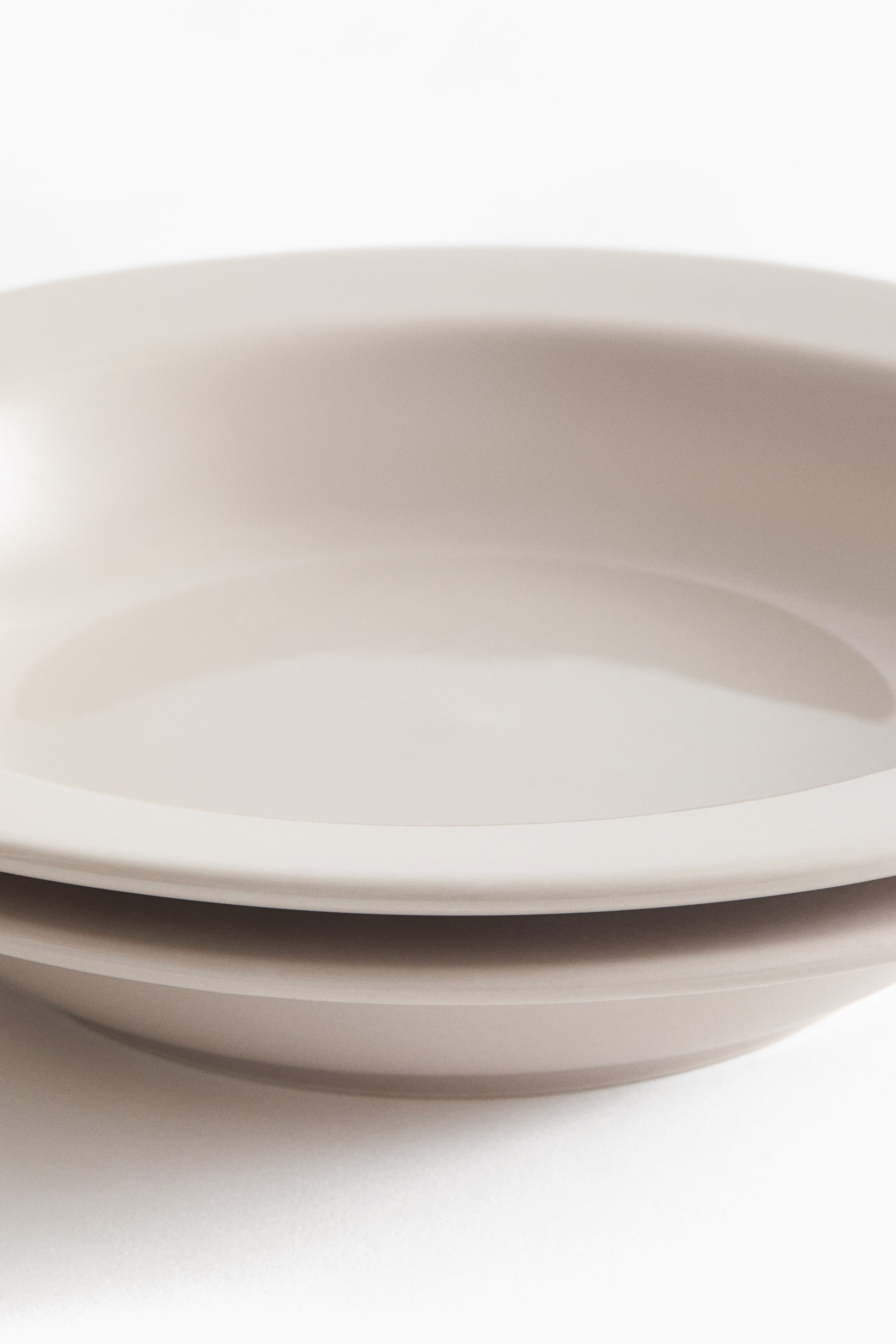 2-Pack Deep Porcelain Plates