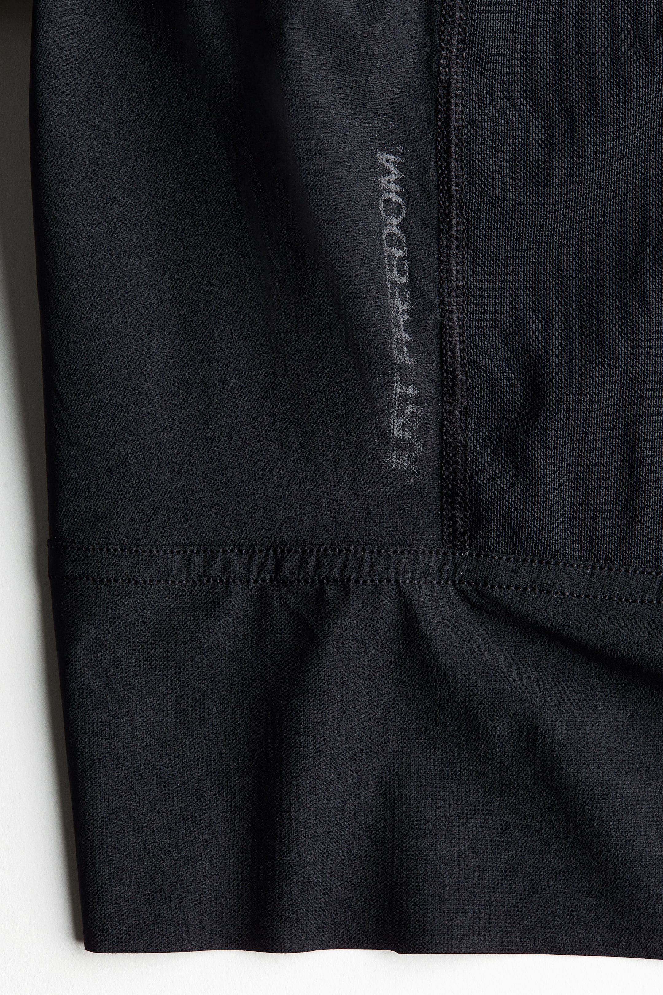 Mid-Length Cycling Bib Shorts with DryMove™