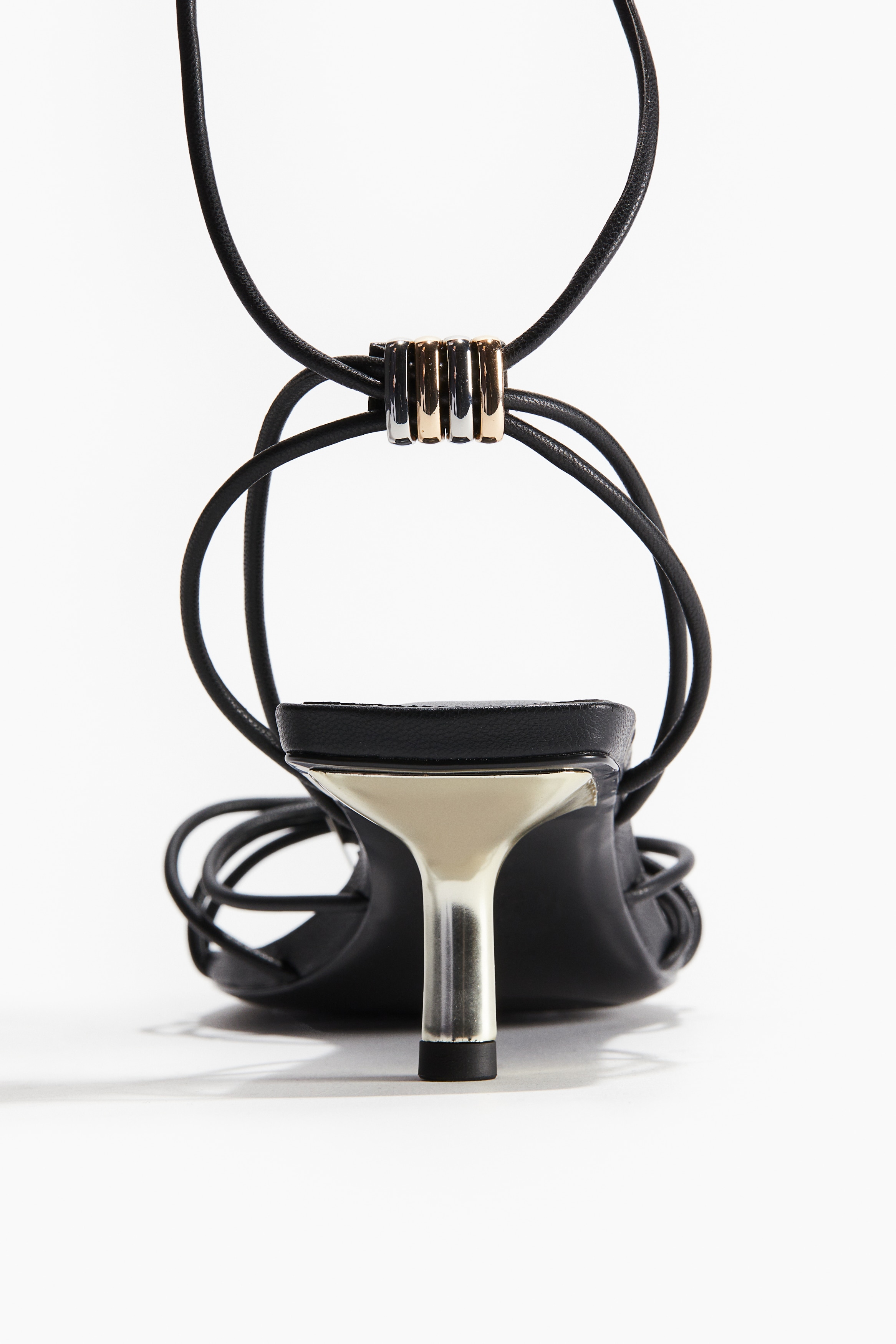 fashionnova、Forever21、H＆Mサンダル fashionnova、Forever21、H＆M