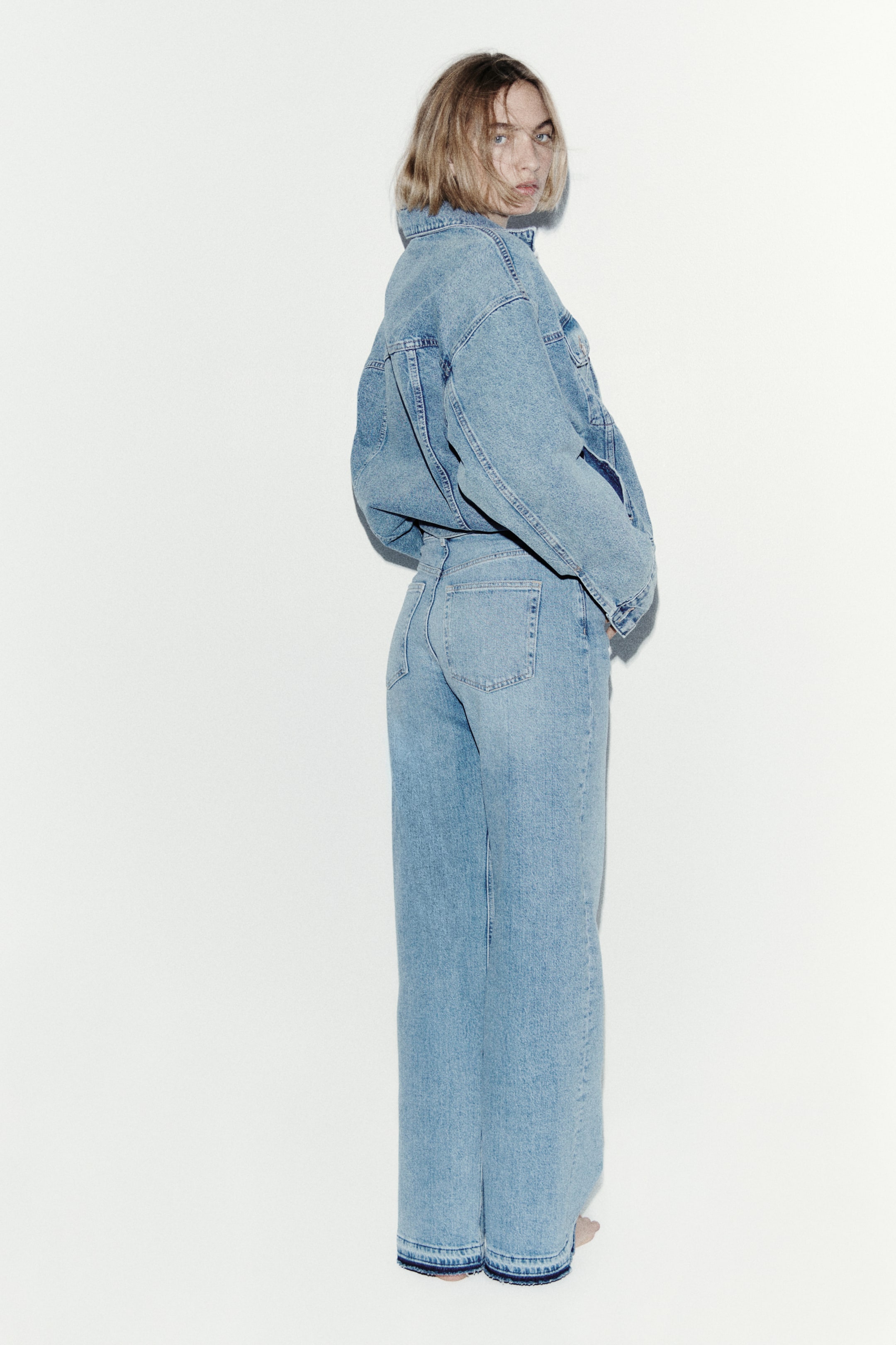 Jean taille haute à jambes larges