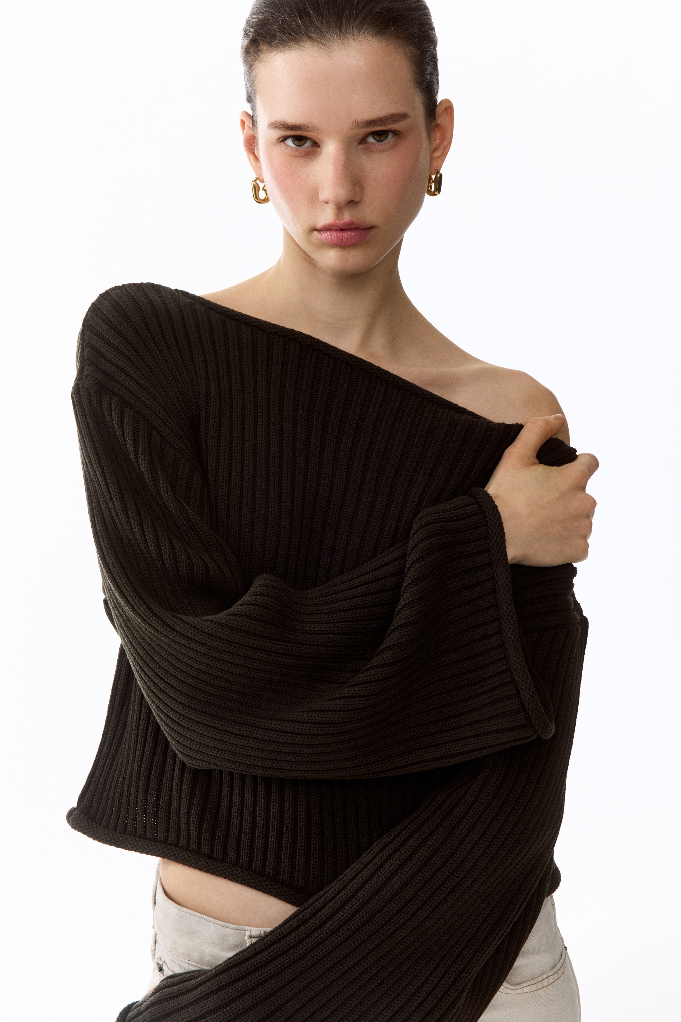 Camisola com decote à barco em malha canelada - Verde escuro/Bege claro