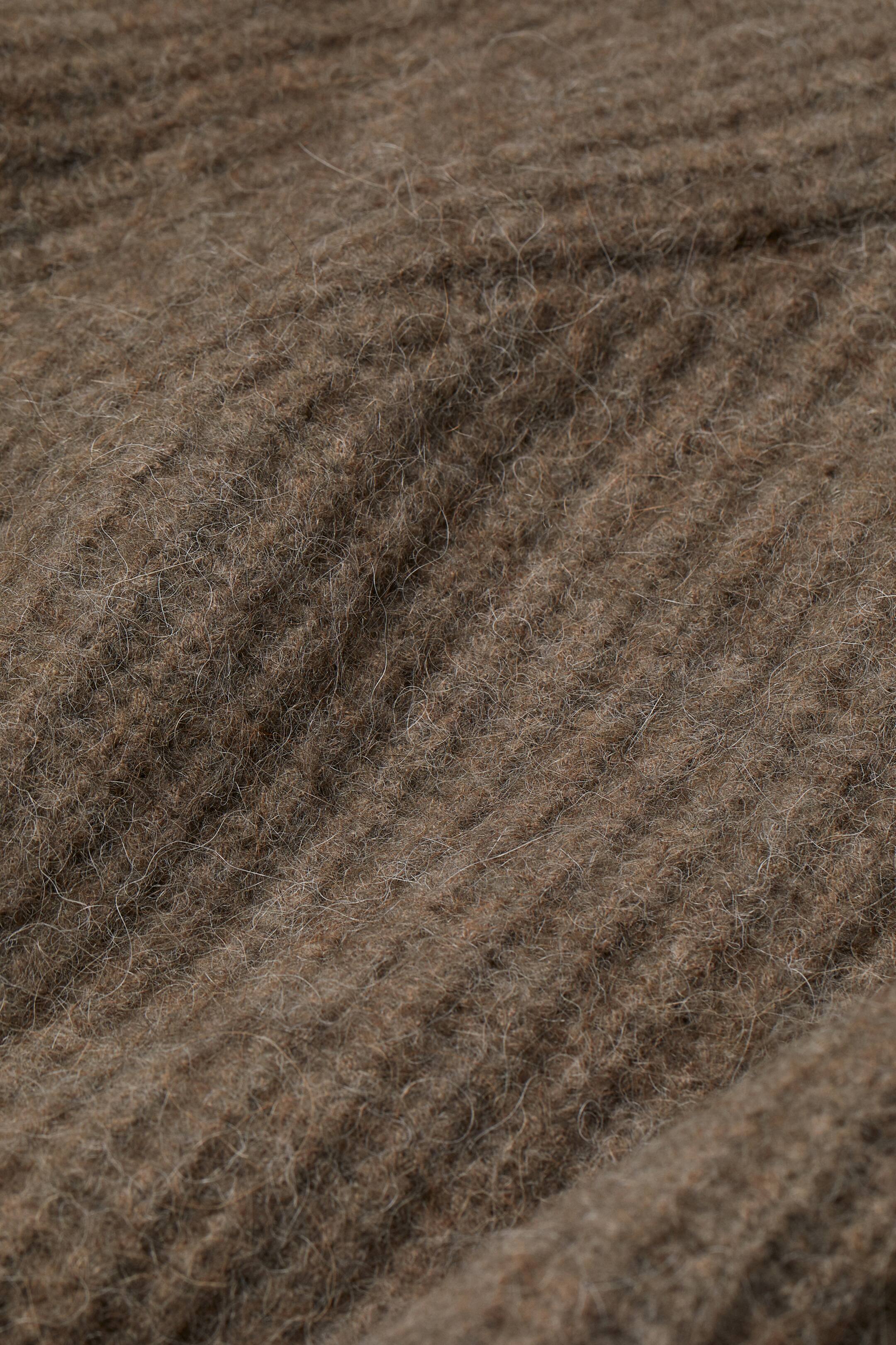 View larger image: Ribbed wool-blend jumper - Dark greige - Ladies | H&M HK 2