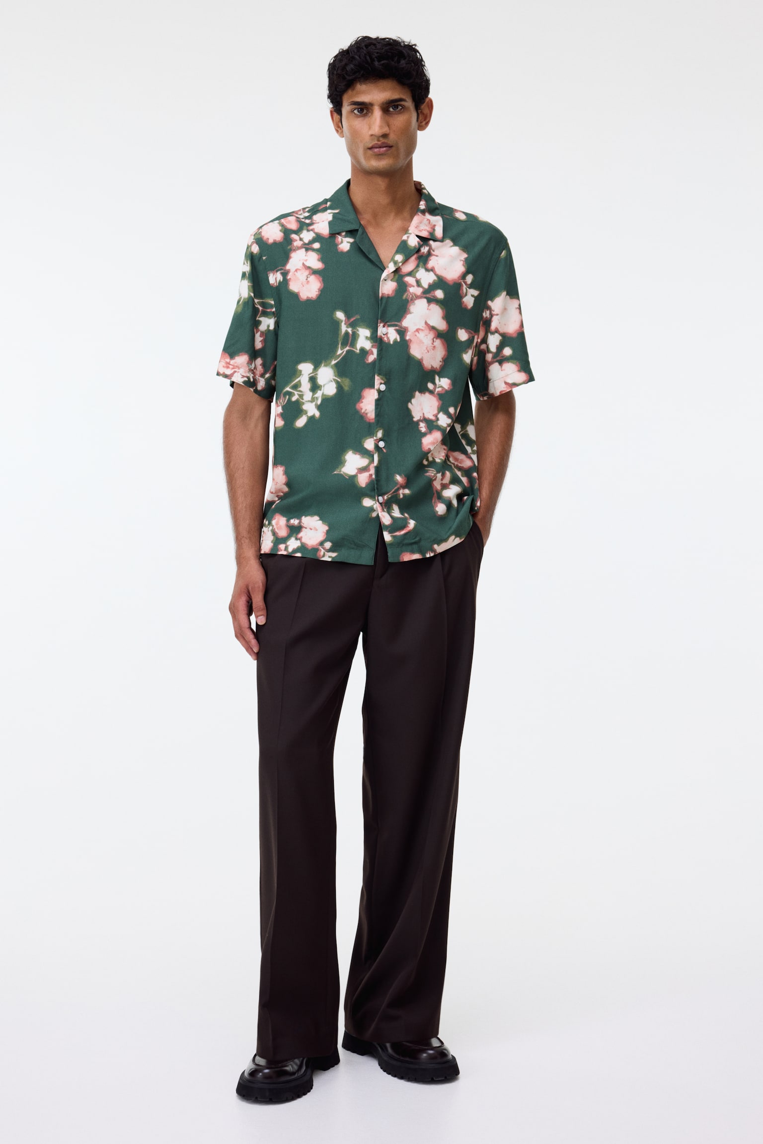 Áo sơ mi cổ hai ve có hoa văn Regular Fit - Màu xanh lá đậm/Hoa/Màu be nhạt/Hoa - 4