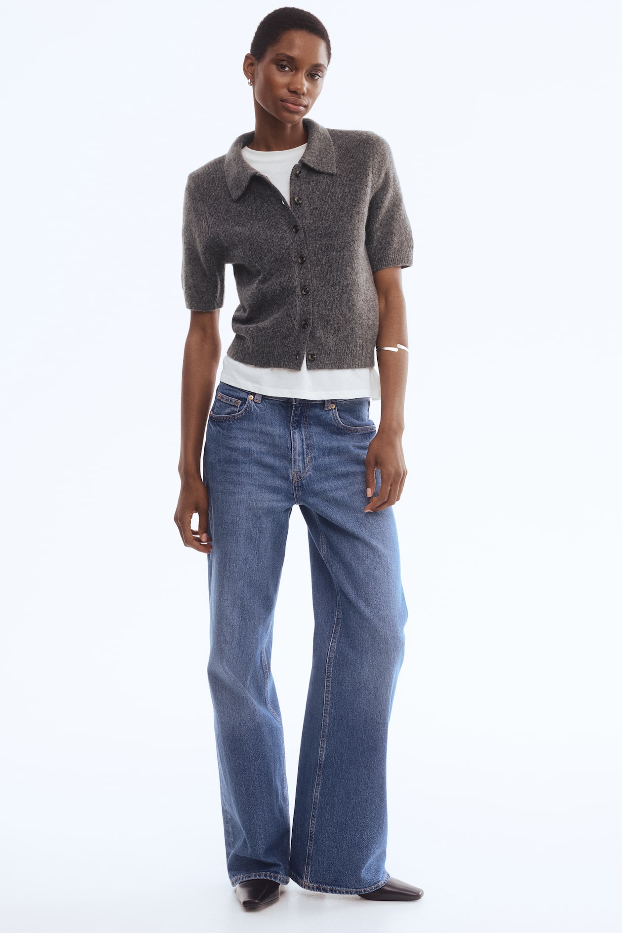 Short-Sleeved Cardigan with Collar