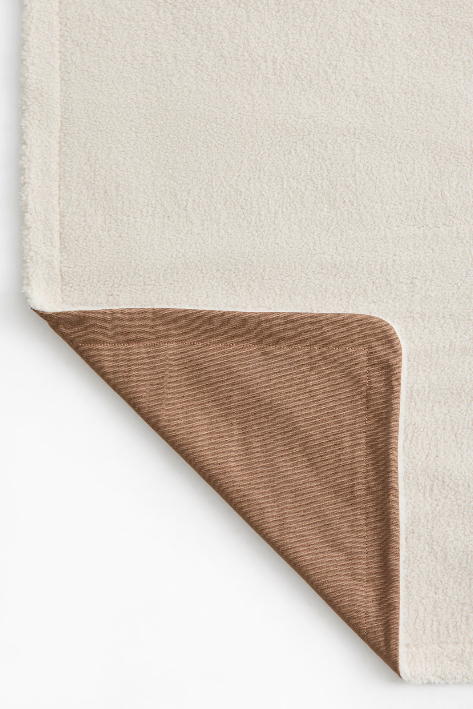 Женский плед H&M Teddy Fleece Pet Blanket, цвет: Бежевый / Кремовый — фото 4