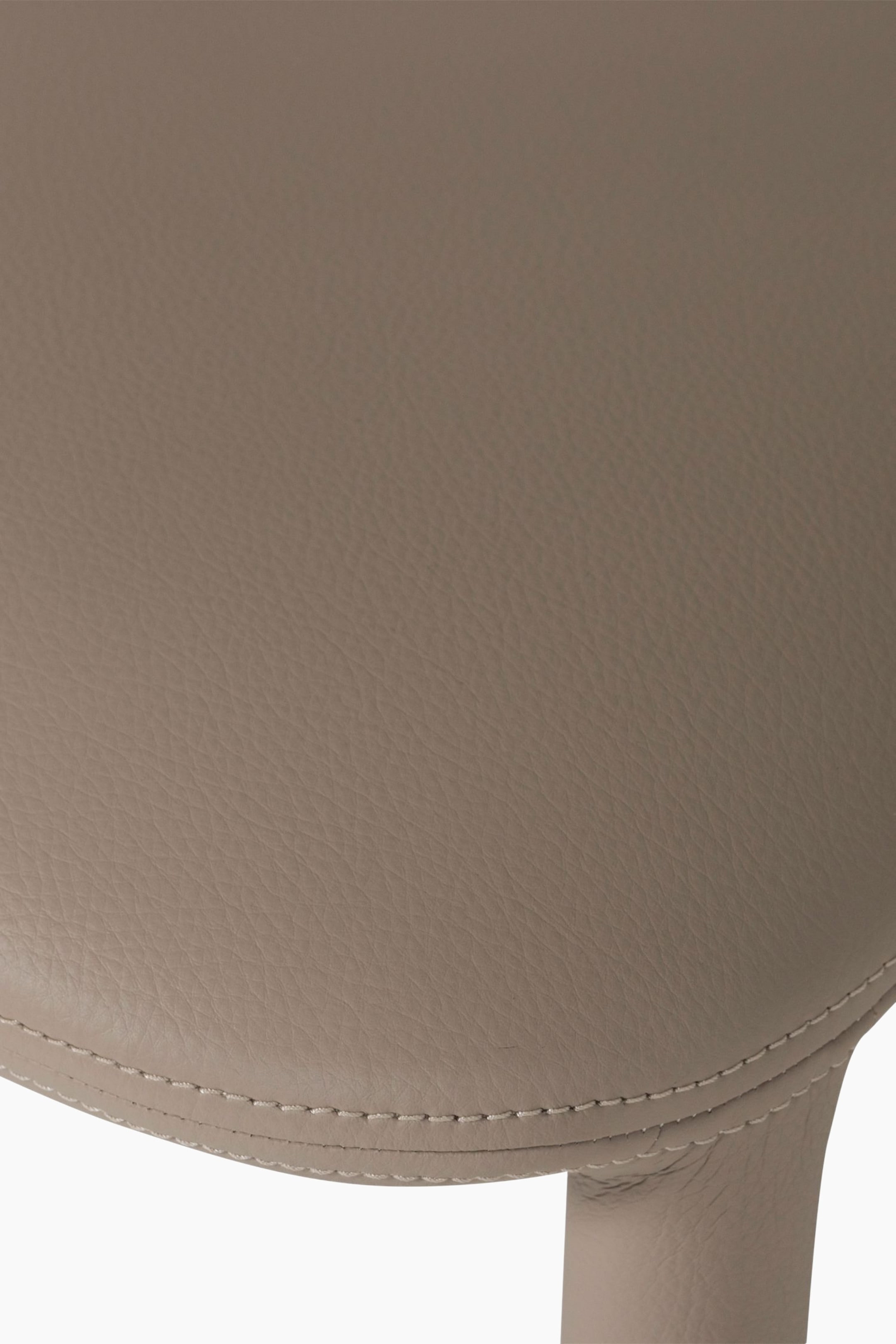 Grotere afbeelding bekijken: Noble Dining Chair - Set Of 2 - Beige - WOOOD - HOME | H&M BE 6