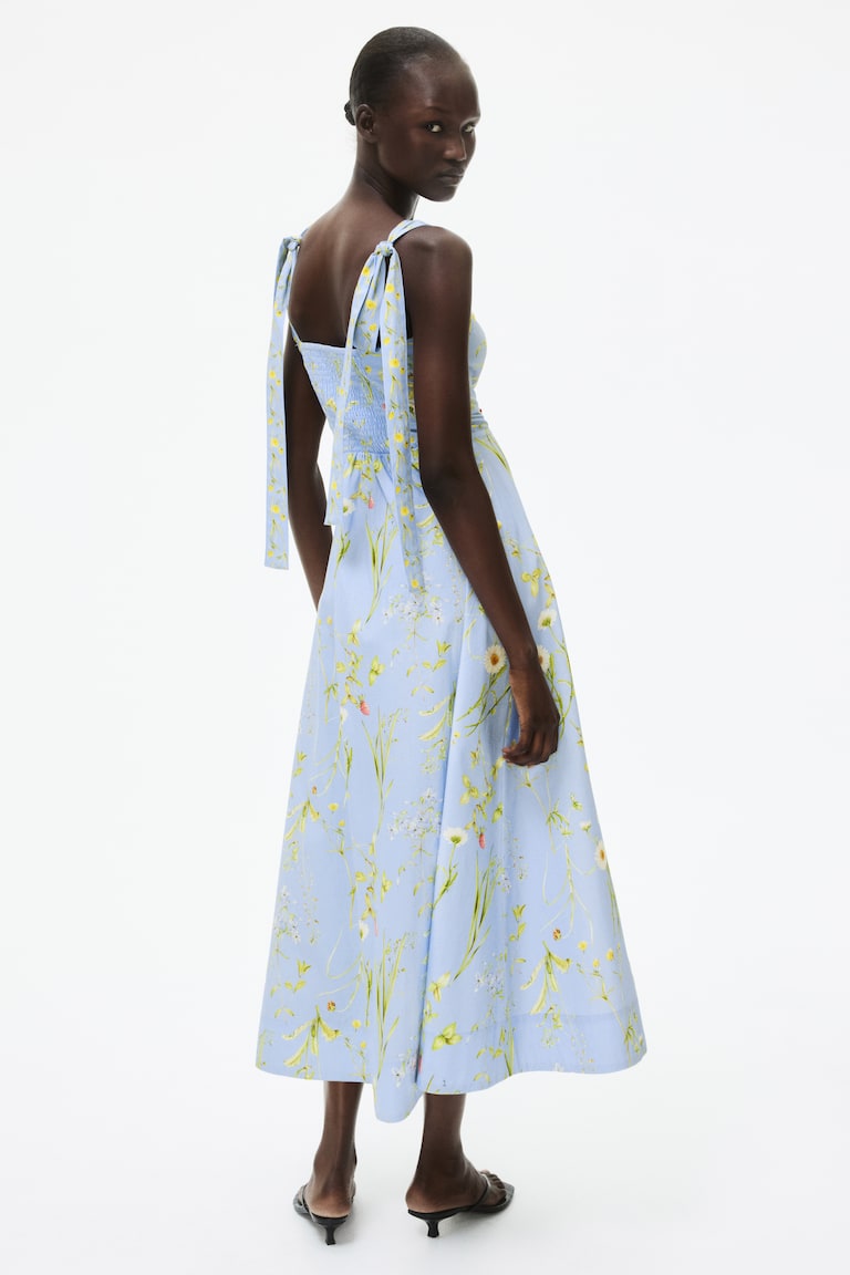 Abito in cotone con spalline da annodare