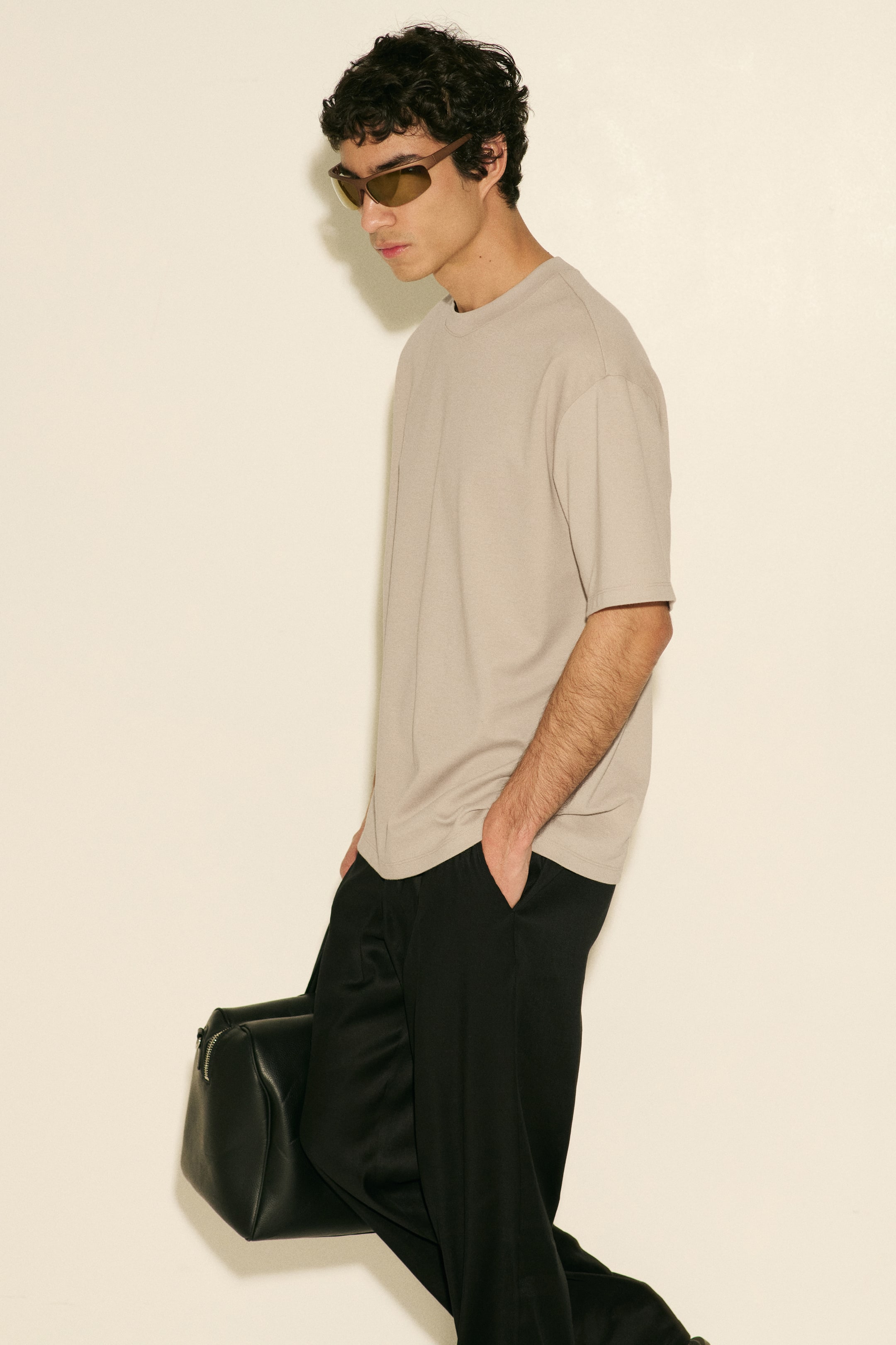 Мужские футболки H&M Cooling Relaxed Fit T-Shirt — фото 6