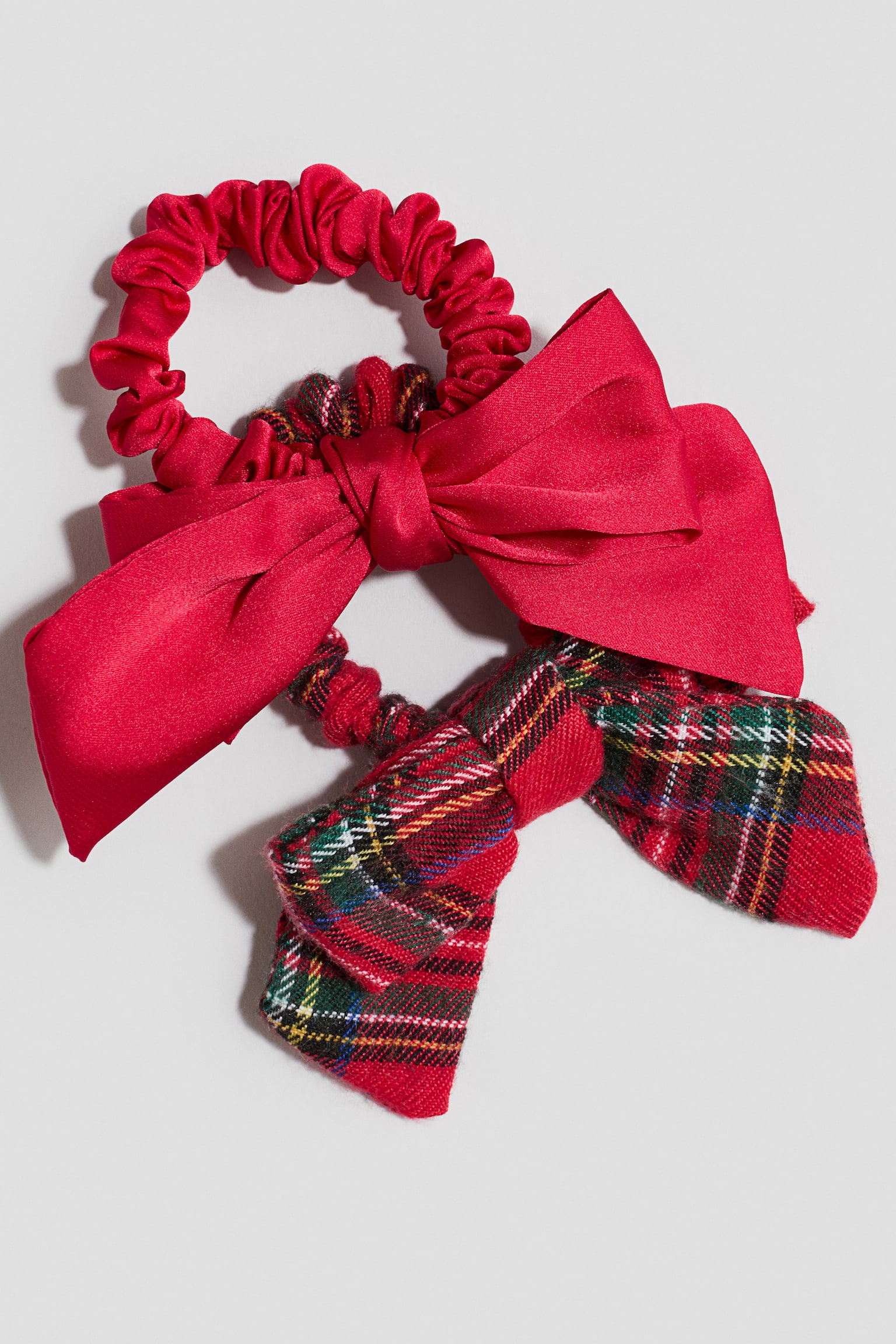 Детские аксессуары для волос H&M 2-Pack Bow-Detail Scrunchies, цвет: Красный / Клетчатый — фото 2