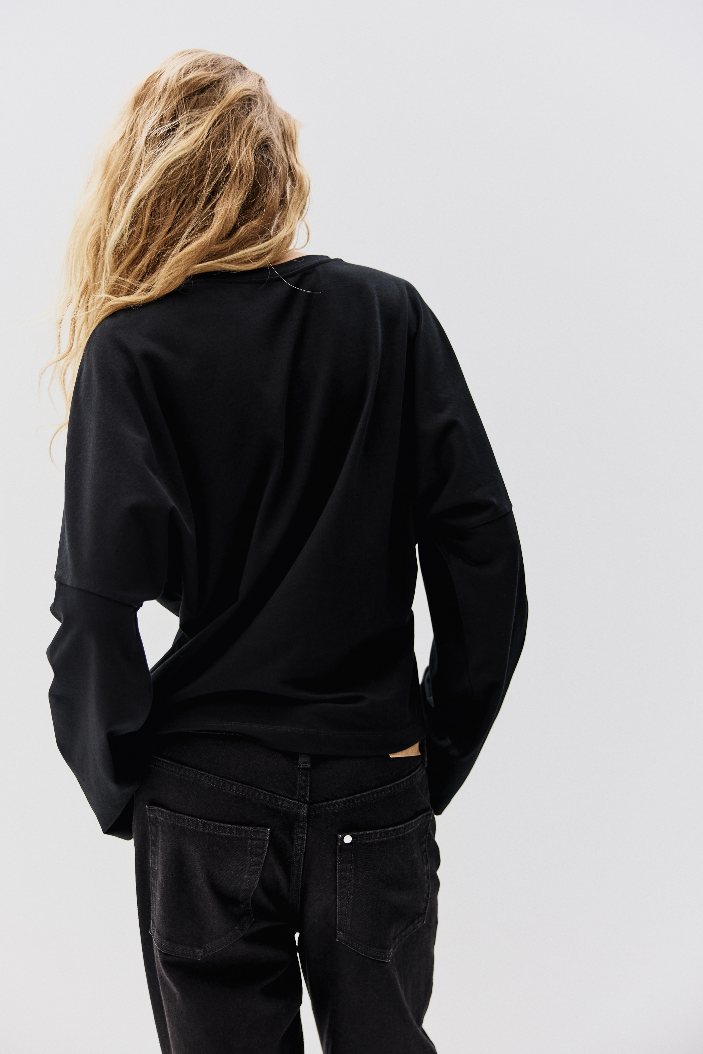 Long-sleeved cotton top