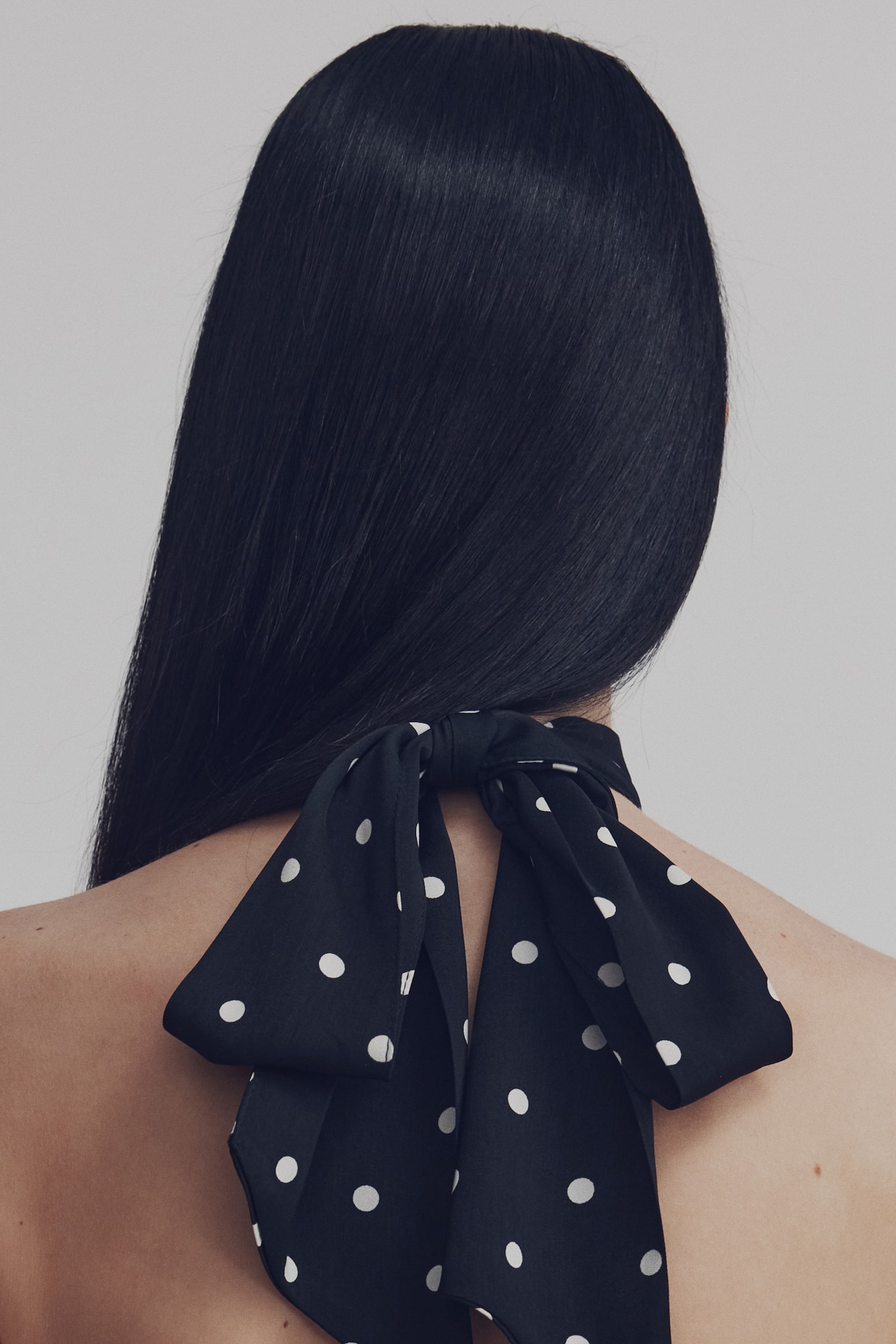 Satenska bluza s halter izrezom - Crna/tufne/Tamnosmeđa - 4