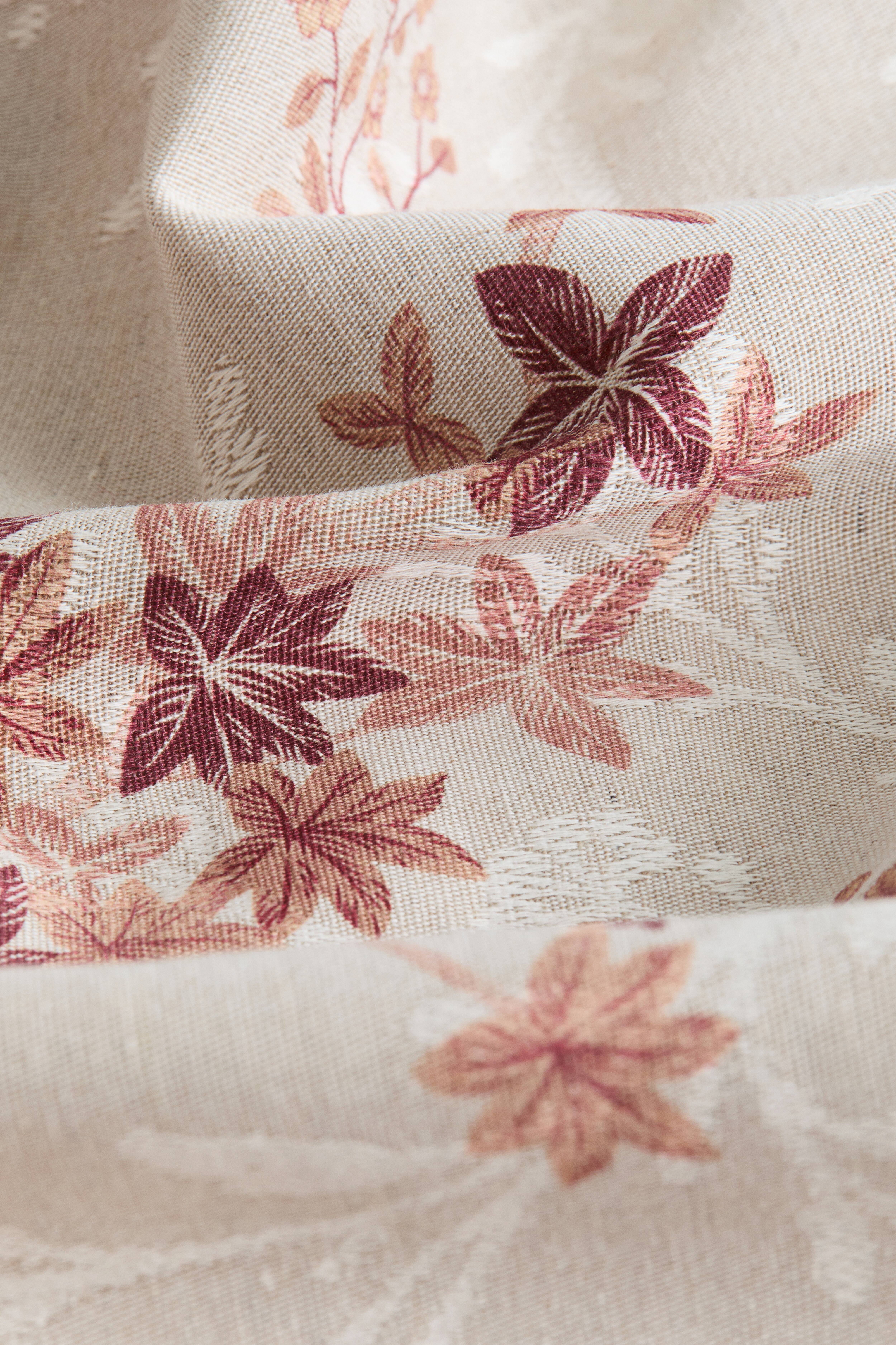 Printed Jacquard-Weave Tablecloth